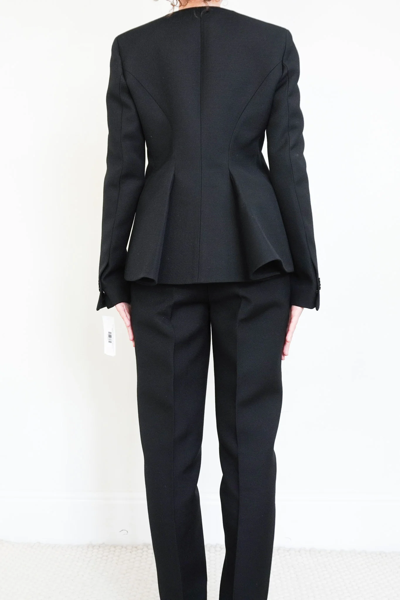 Bottega Veneta Black Wool Black Scoop Suit RRP £2000 | Authentic Preloved - Image 3