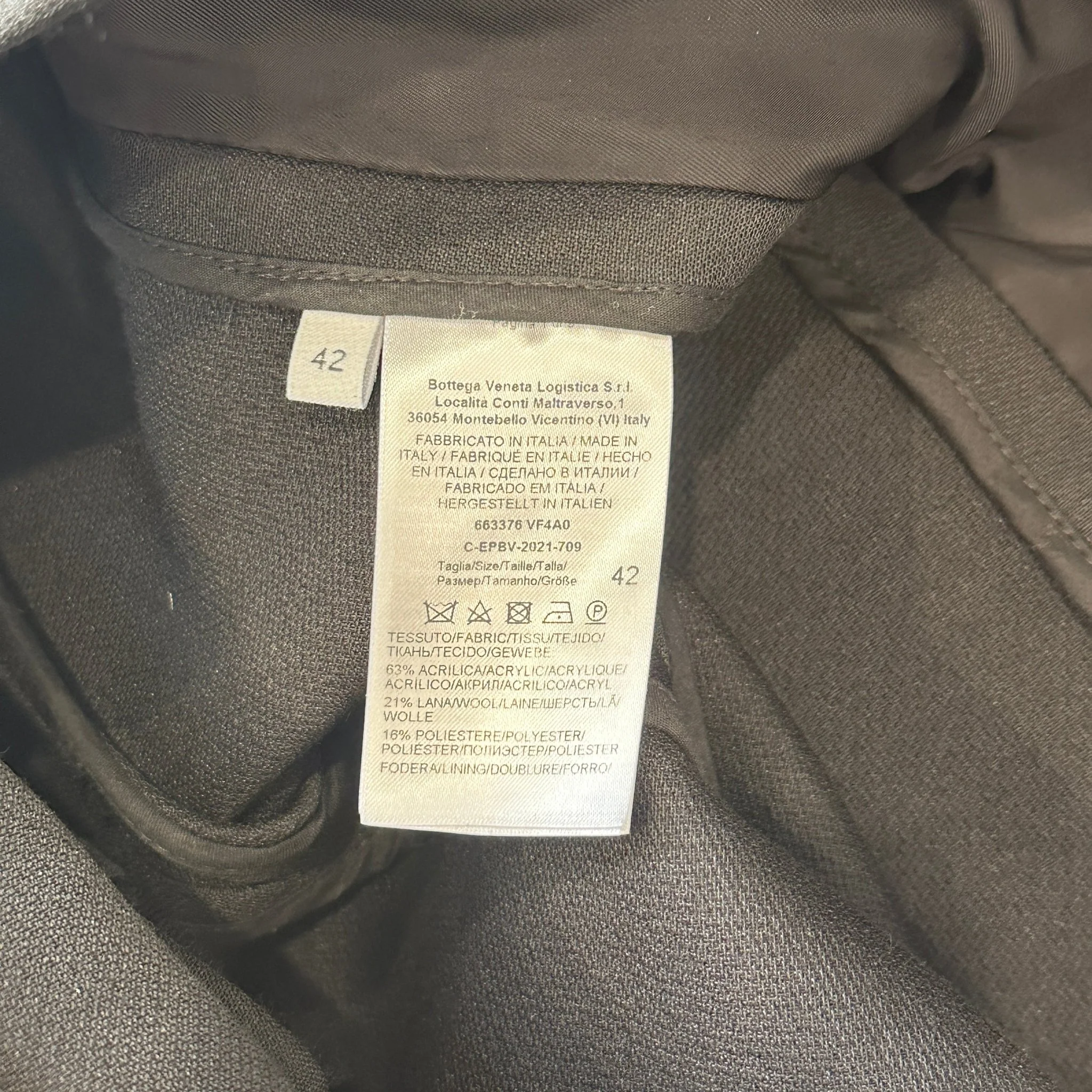 Bottega Veneta Black Wool Black Scoop Suit RRP £2000 | Authentic Preloved - Image 4