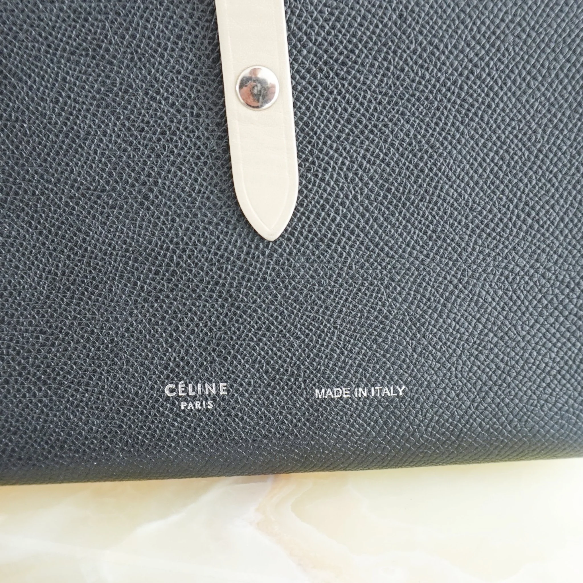 Celine Black and Beige Large Strap Wallet RRP £520 | Authentic Preloved - Image 5