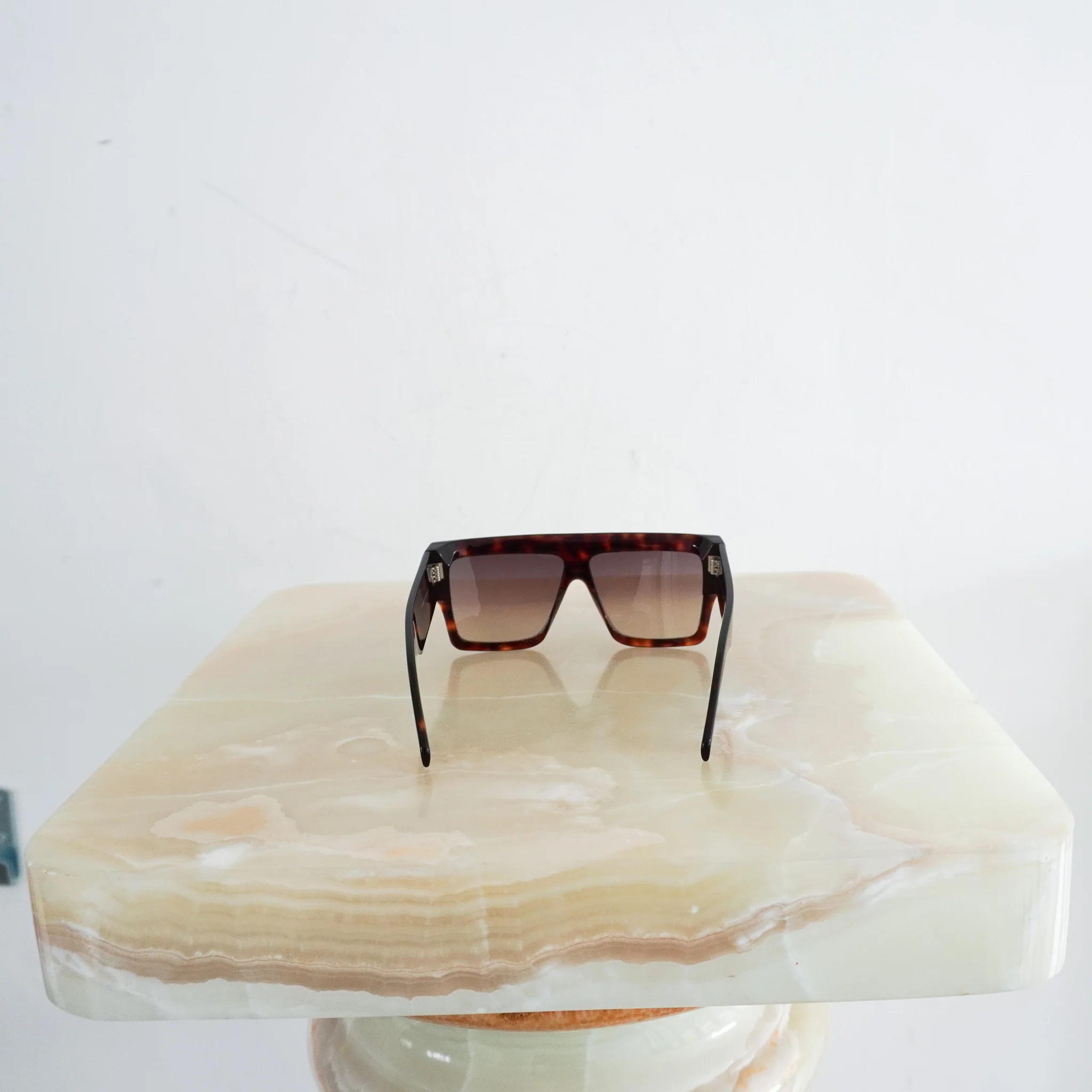 Celine Flat Top Tortoise Shell Sunglasses RRP £280 | Authentic Preloved FINAL SALE - Image 5