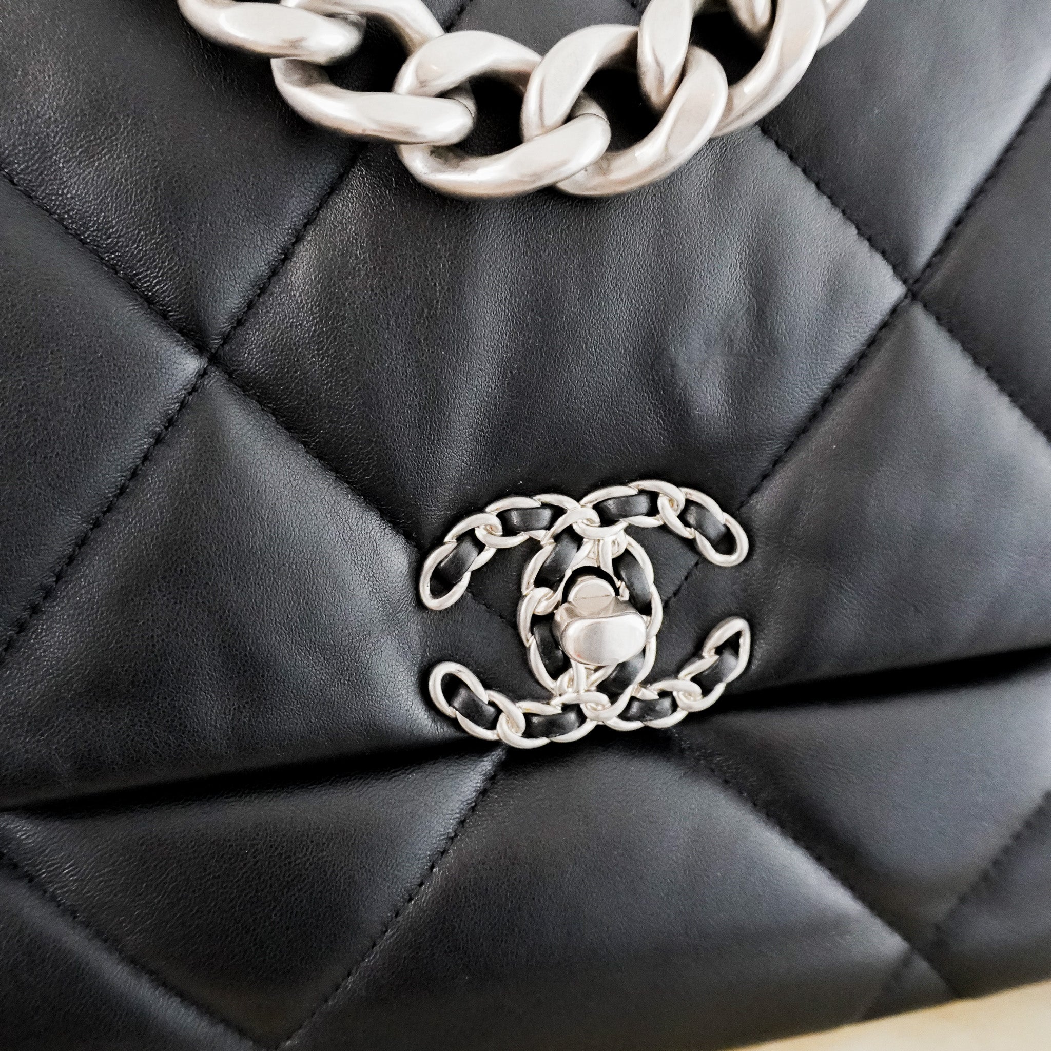 Chanel 19 Black Lambskin Large Single Flap Bag RRP £5500 | Authentic Preloved - Image 6