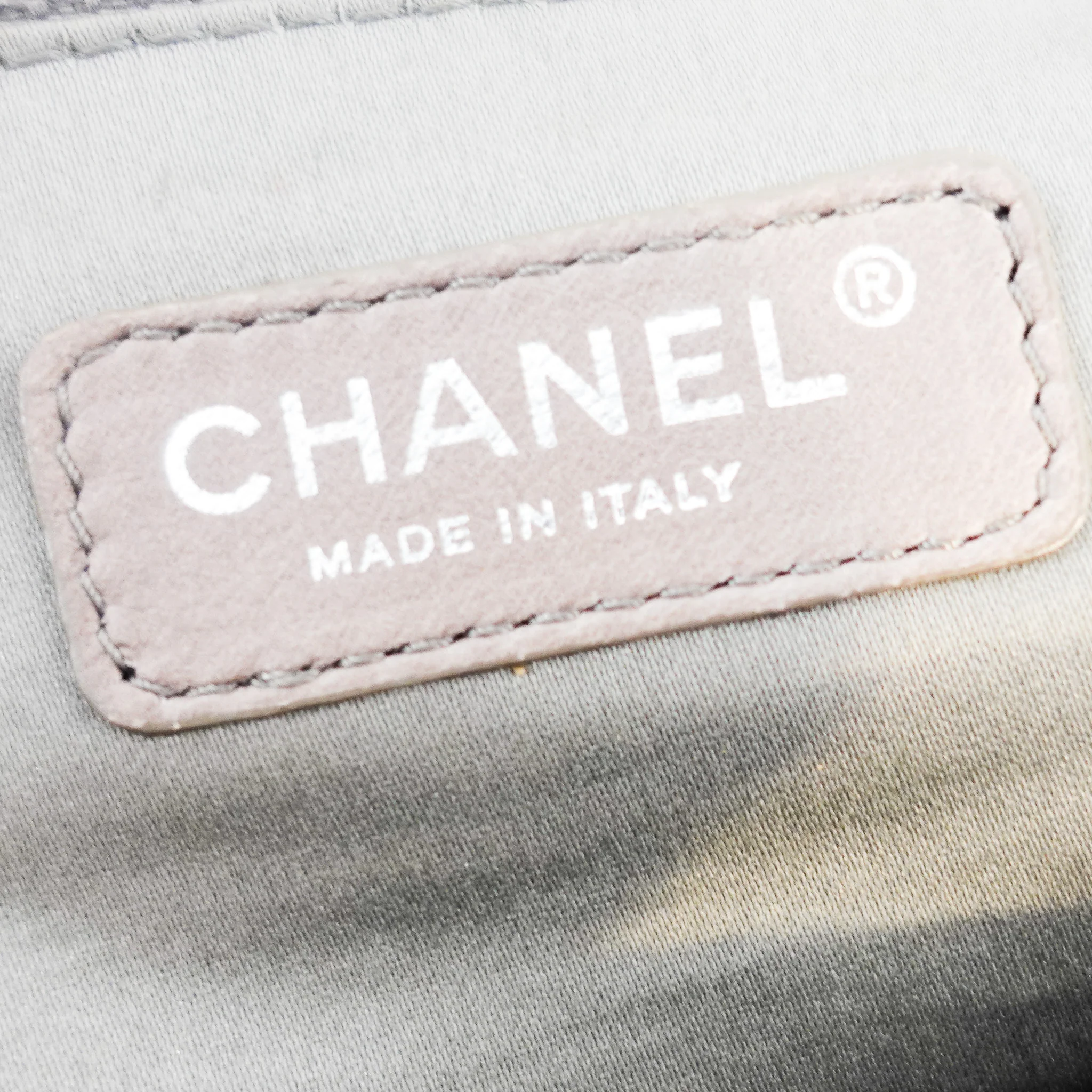 Chanel 2.55 Gold Accordian Bag RRP £2000 | Authentic Preloved - Image 6