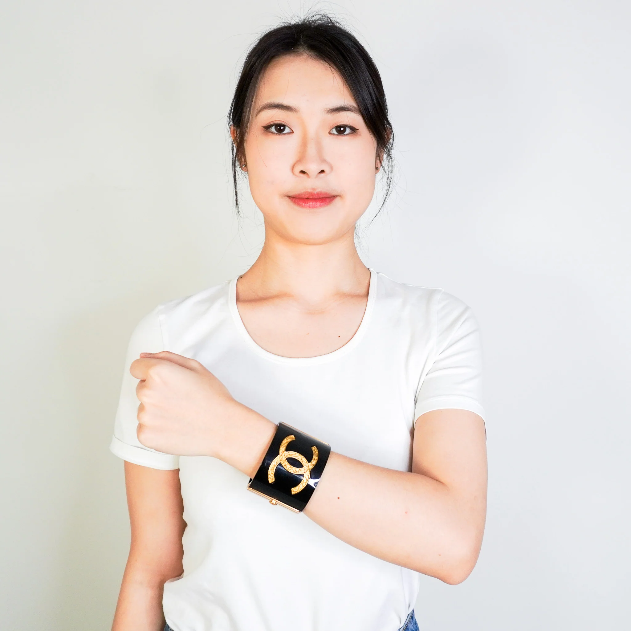 Chanel Black and Gold CC Enamel Cuff Bracelet | Authentic Preloved FINAL SALE - Image 7