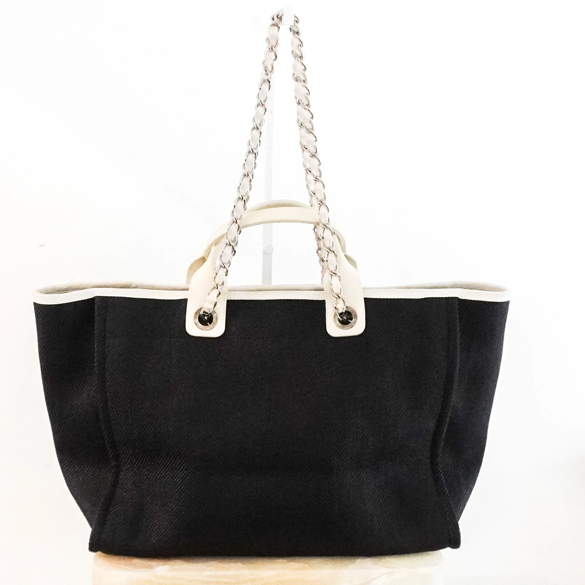 Chanel Black and White Canvas Deauville Tote Bag RRP £3800 | Authentic Preloved - Image 4