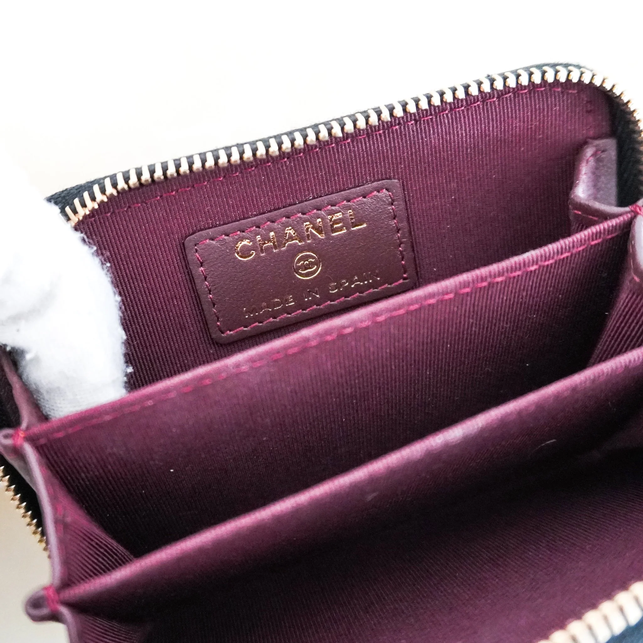 Chanel Black Chevron Zip Around Coin Purse RRP £880 | Authentic Preloved - Image 6
