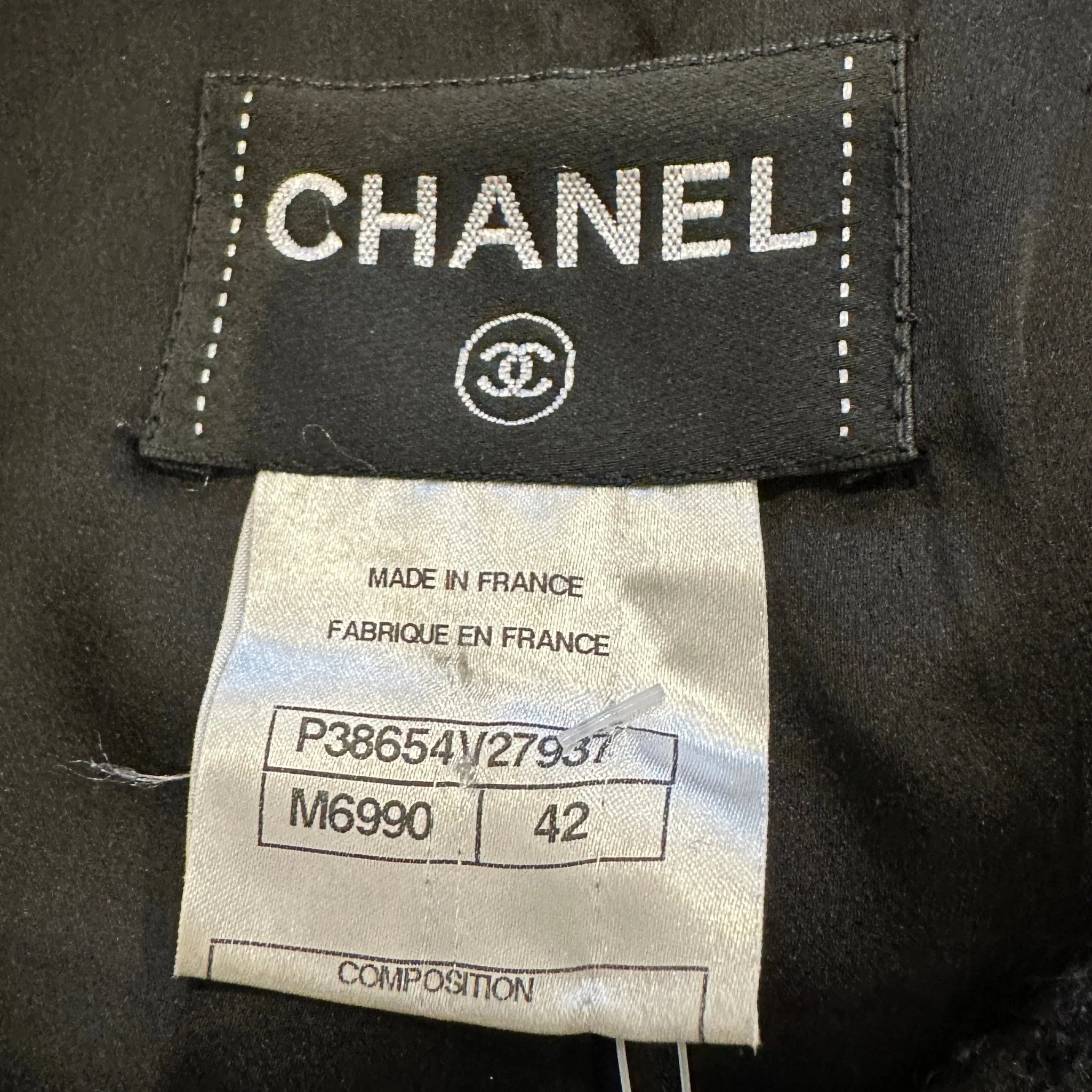 Chanel Black & Gold Appliqué Cambon Wool Dress RRP £5.5K | Authentic Preloved - Image 5