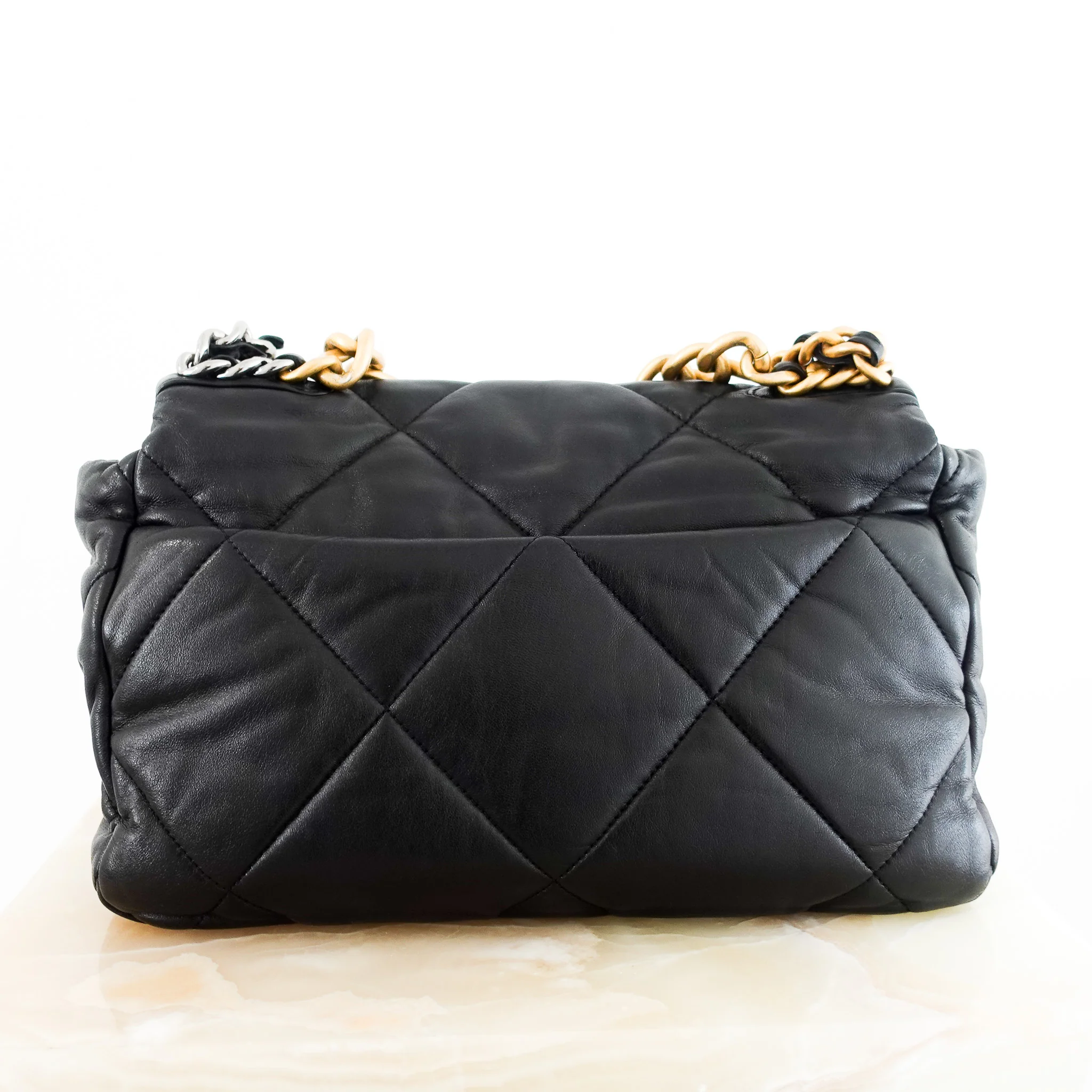 Chanel Black Lambskin Maxi 19 Single Flap Bag RRP £6100 | Authentic Preloved - Image 5