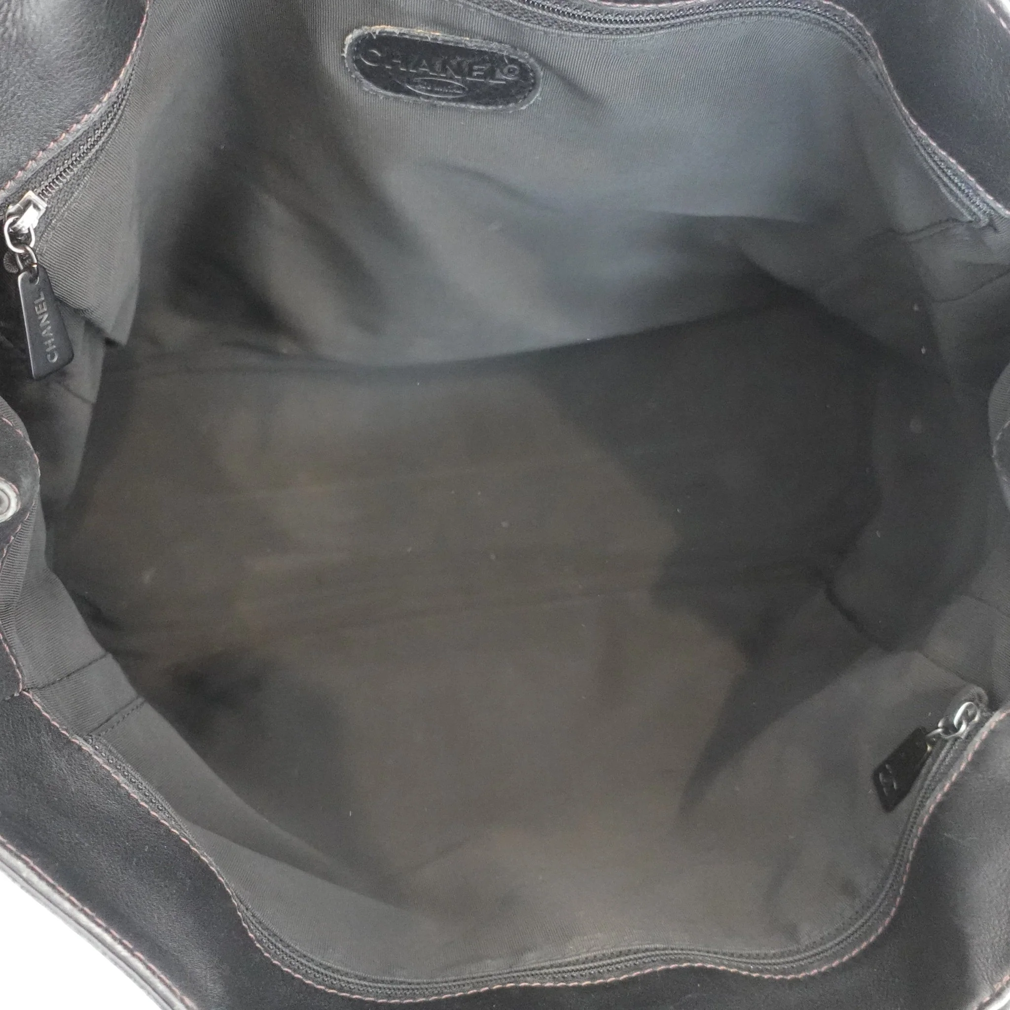 Chanel Black Leather Slouch Tote bag | Authentic Preloved - Image 16