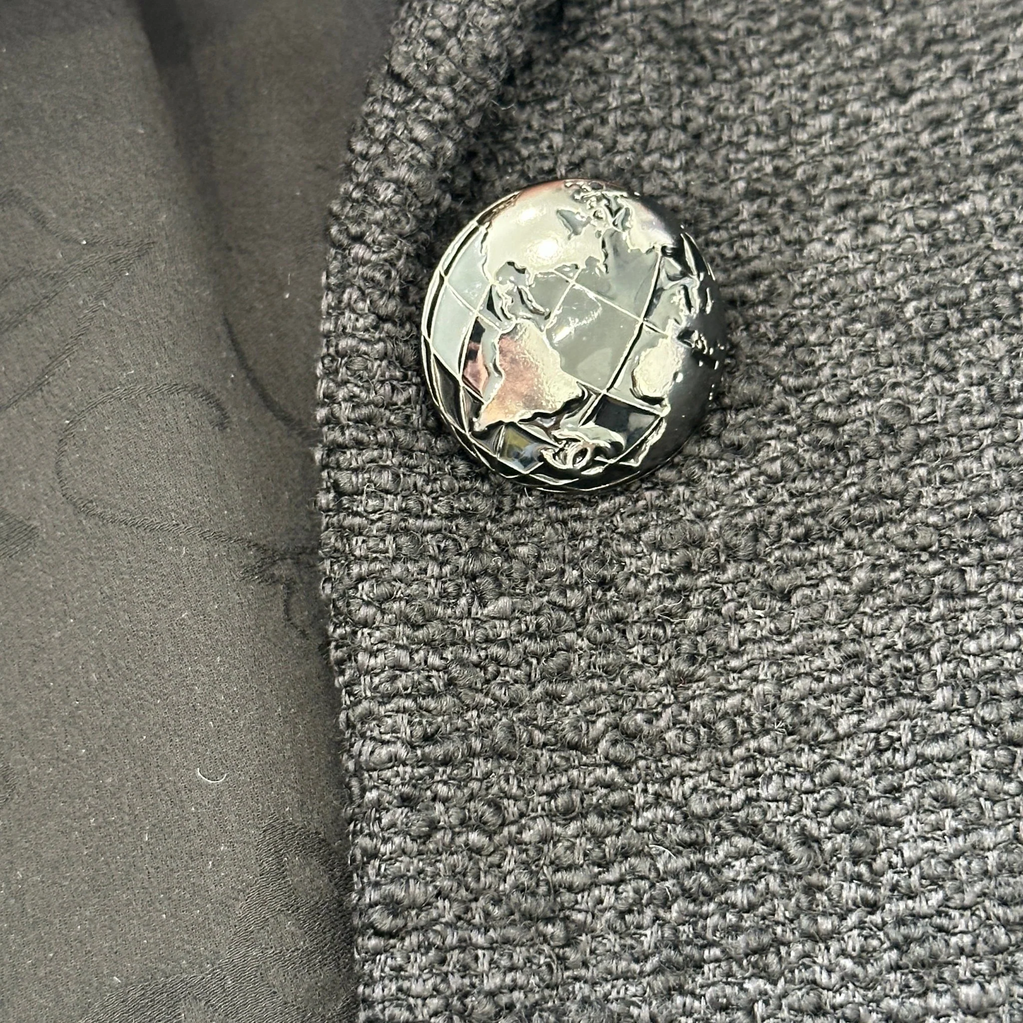 Chanel Black Tweed Blazer RRP £5000 | Authentic Preloved - Image 5