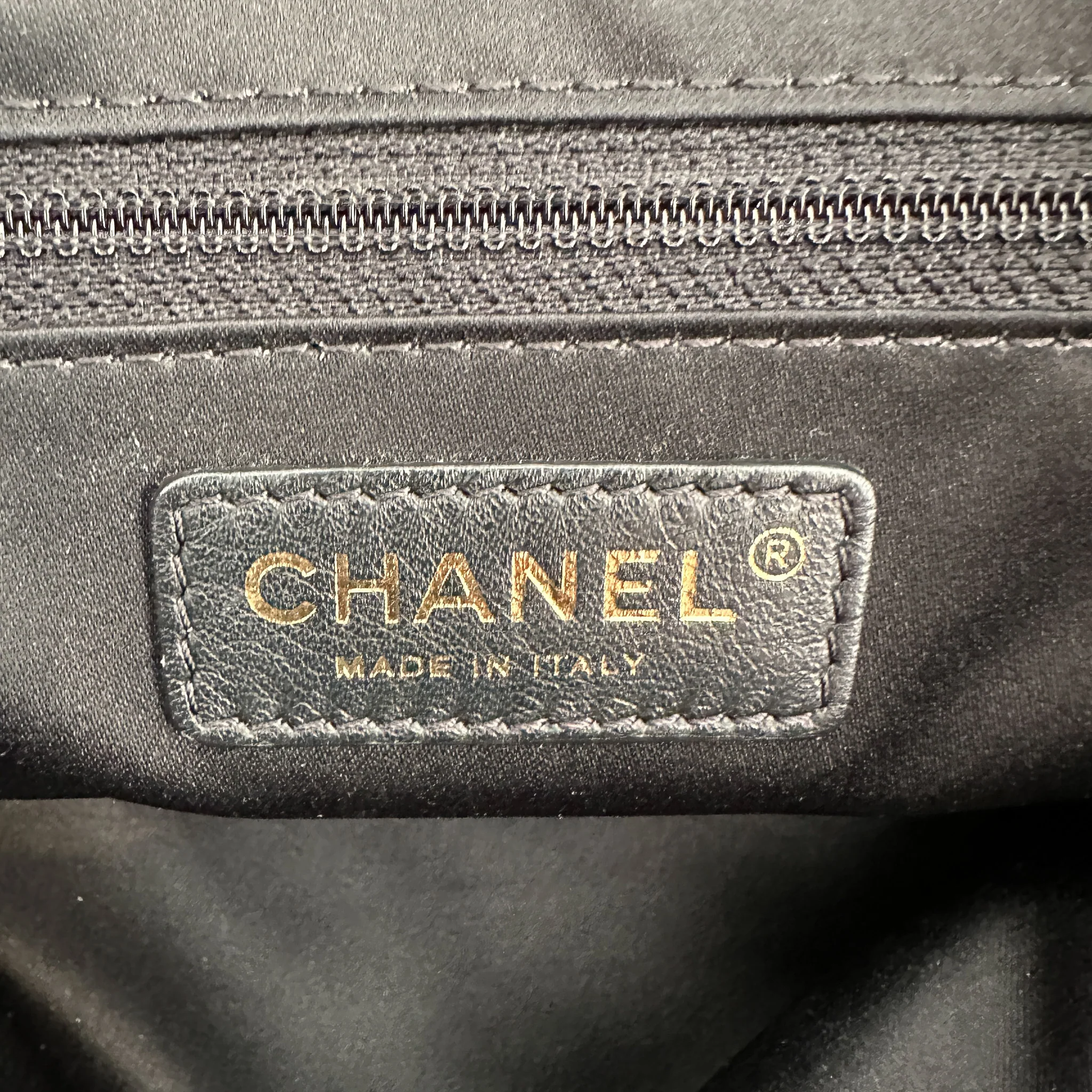 Chanel CC Charm Lambskin Tote RRP £5000 | Authentic Preloved - Image 11