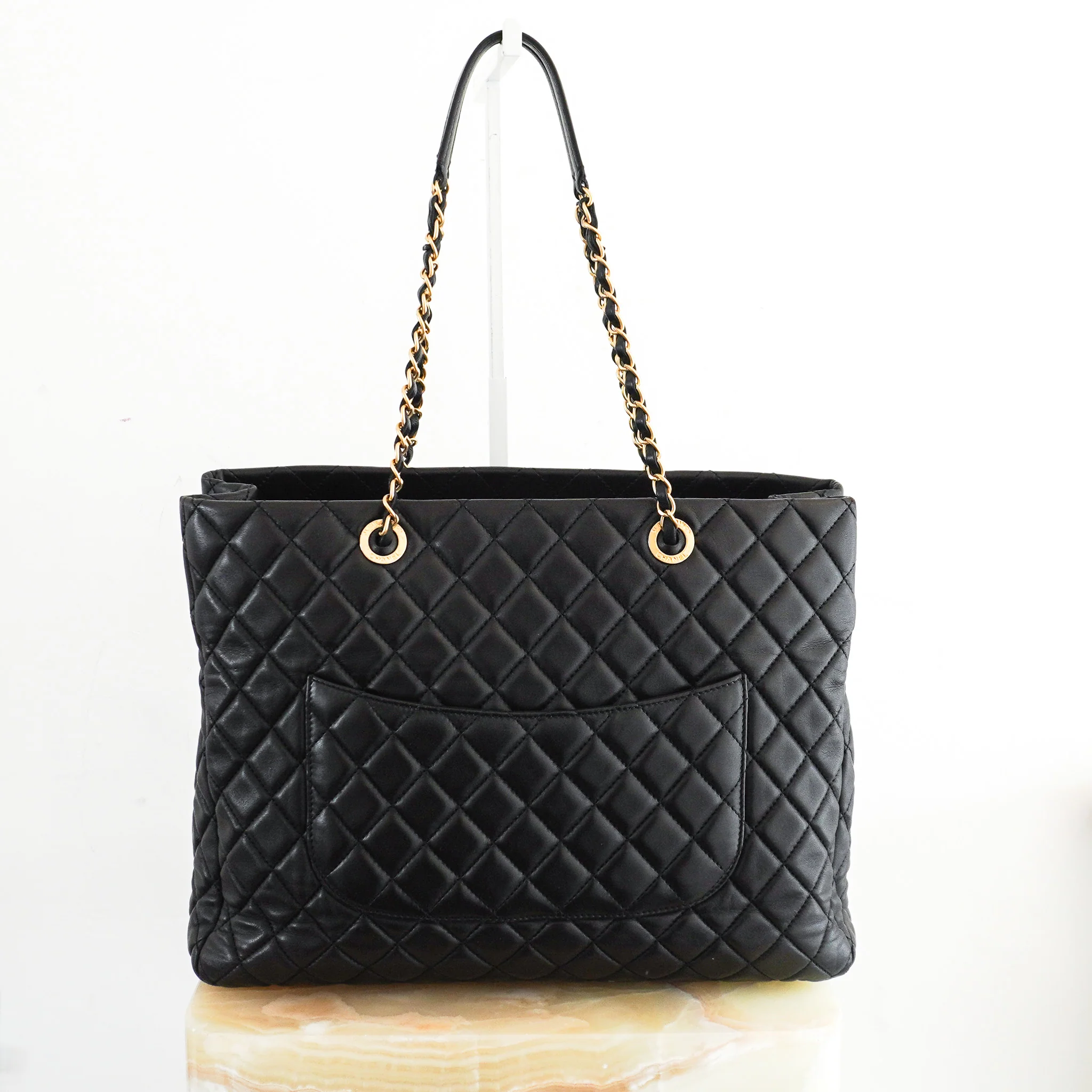Chanel CC Charm Lambskin Tote RRP £5000 | Authentic Preloved - Image 3