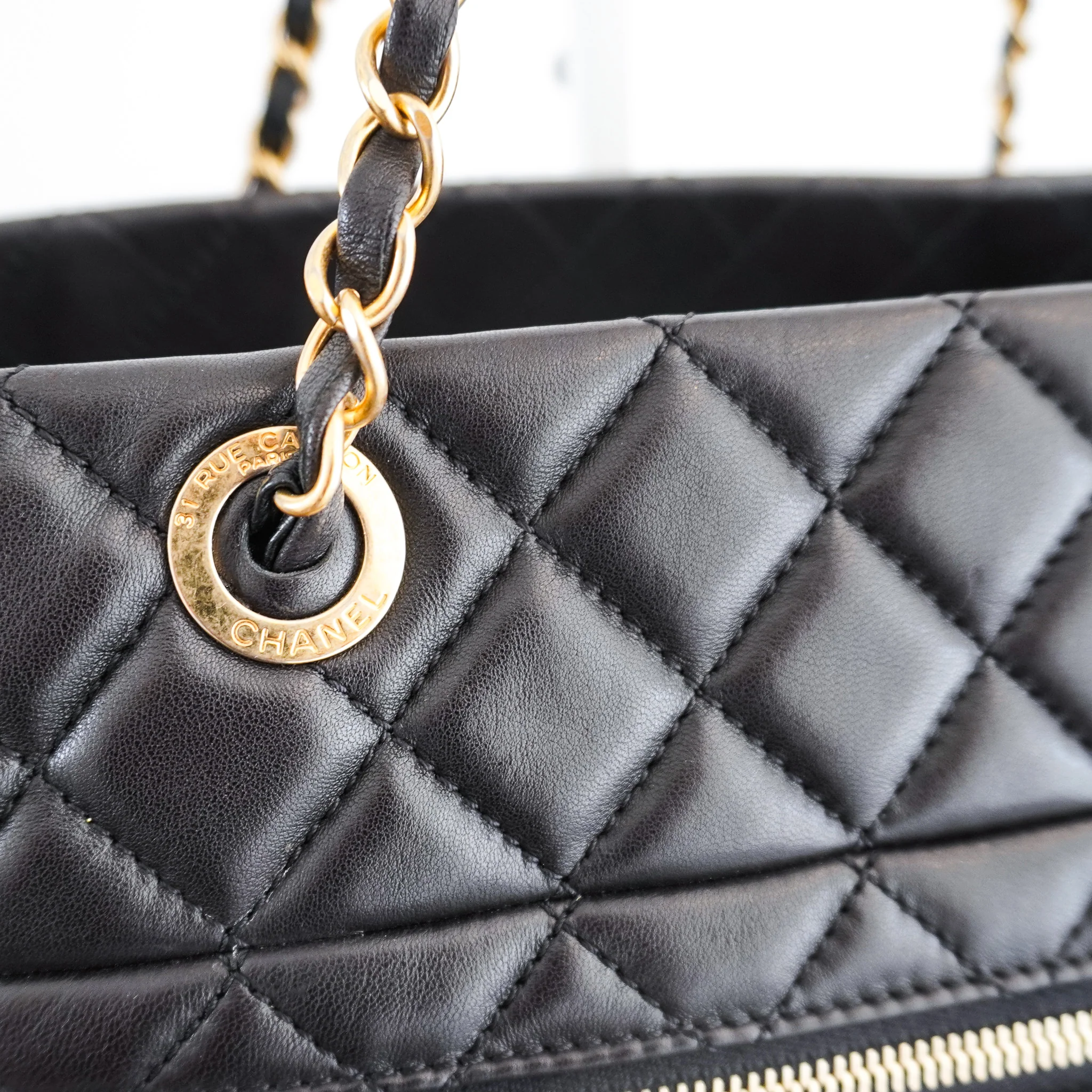Chanel CC Charm Lambskin Tote RRP £5000 | Authentic Preloved - Image 5
