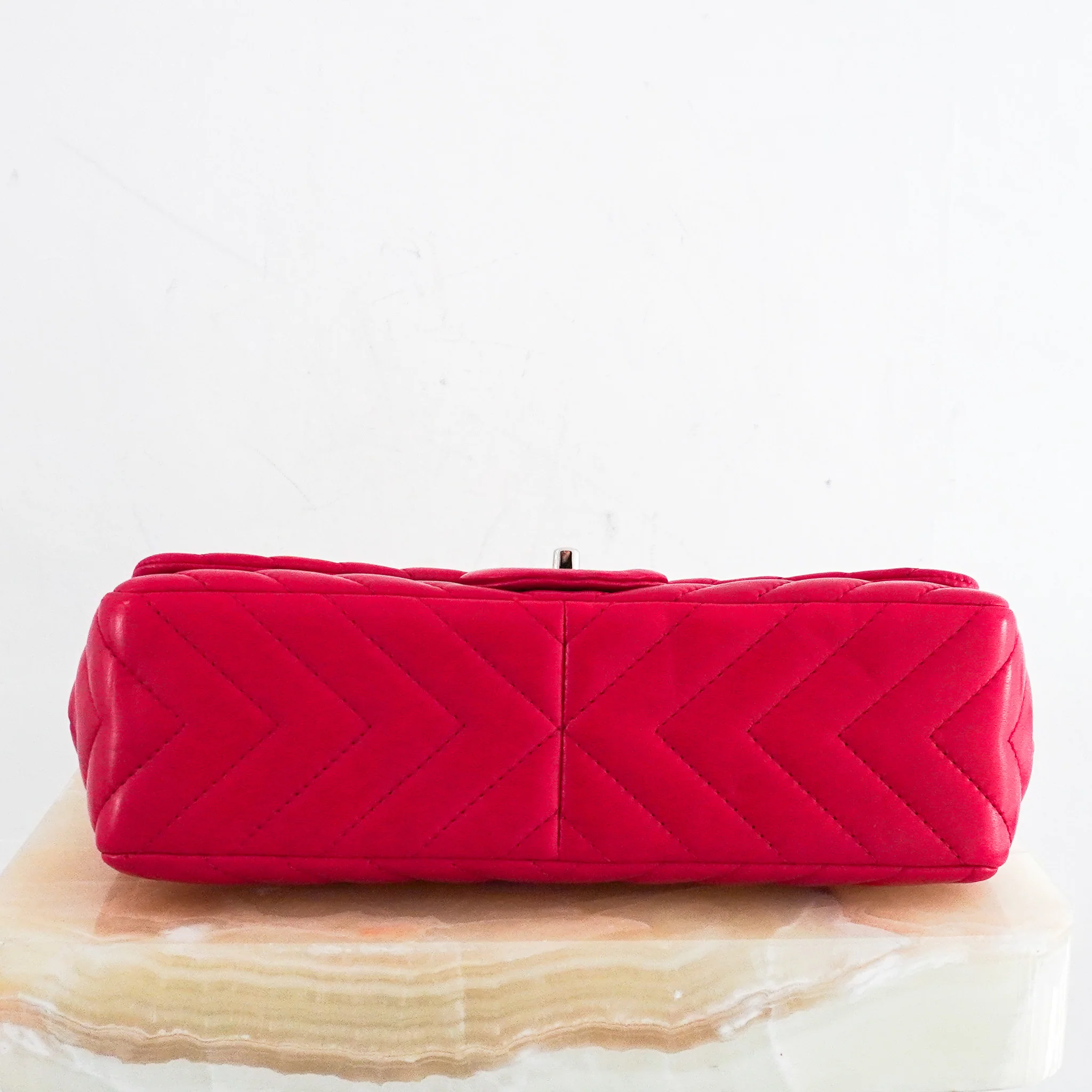 Chanel Chevron Fuchsia Quilted Jumbo Single Flap Bag RRP £9000 | Authentic Preloved - Image 5
