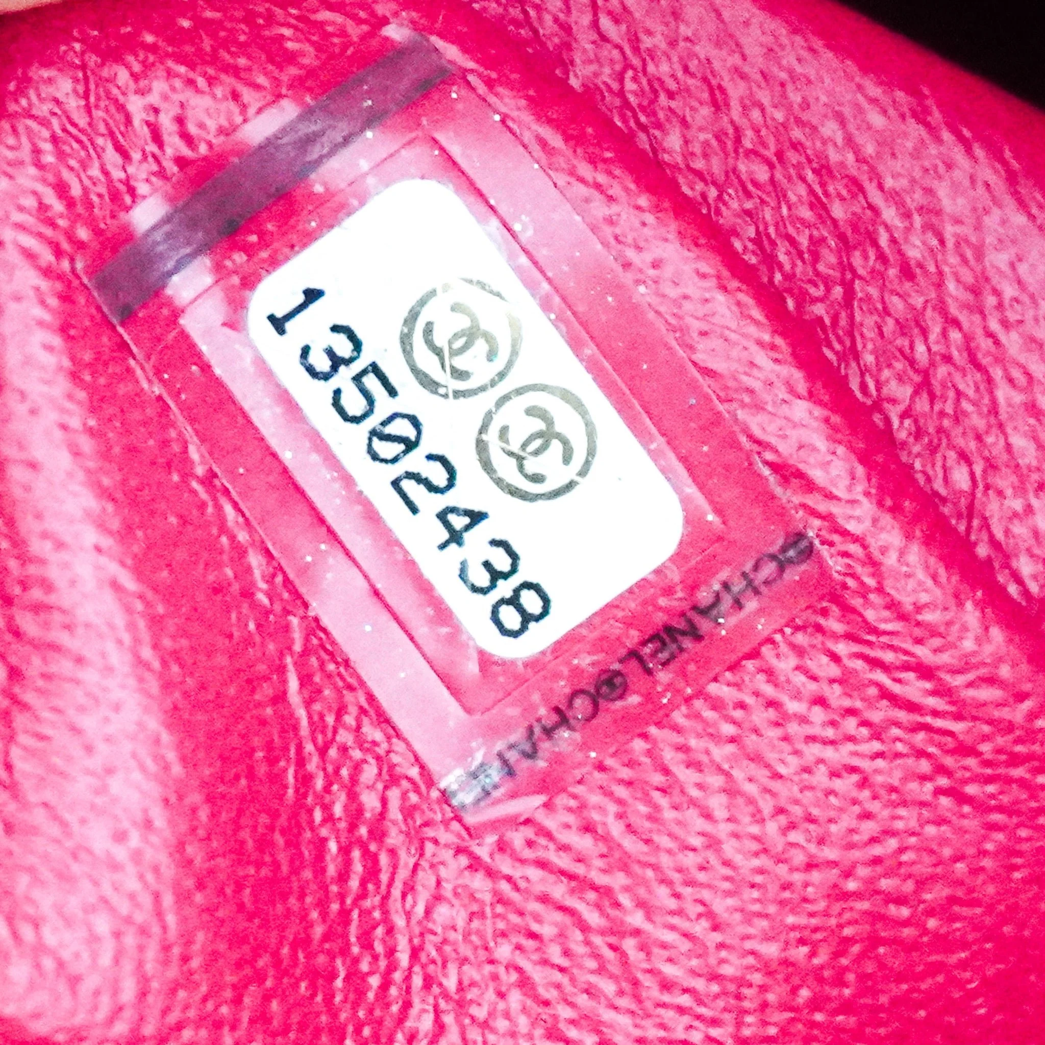 Chanel Chevron Fuchsia Quilted Jumbo Single Flap Bag RRP £9000 | Authentic Preloved - Image 6