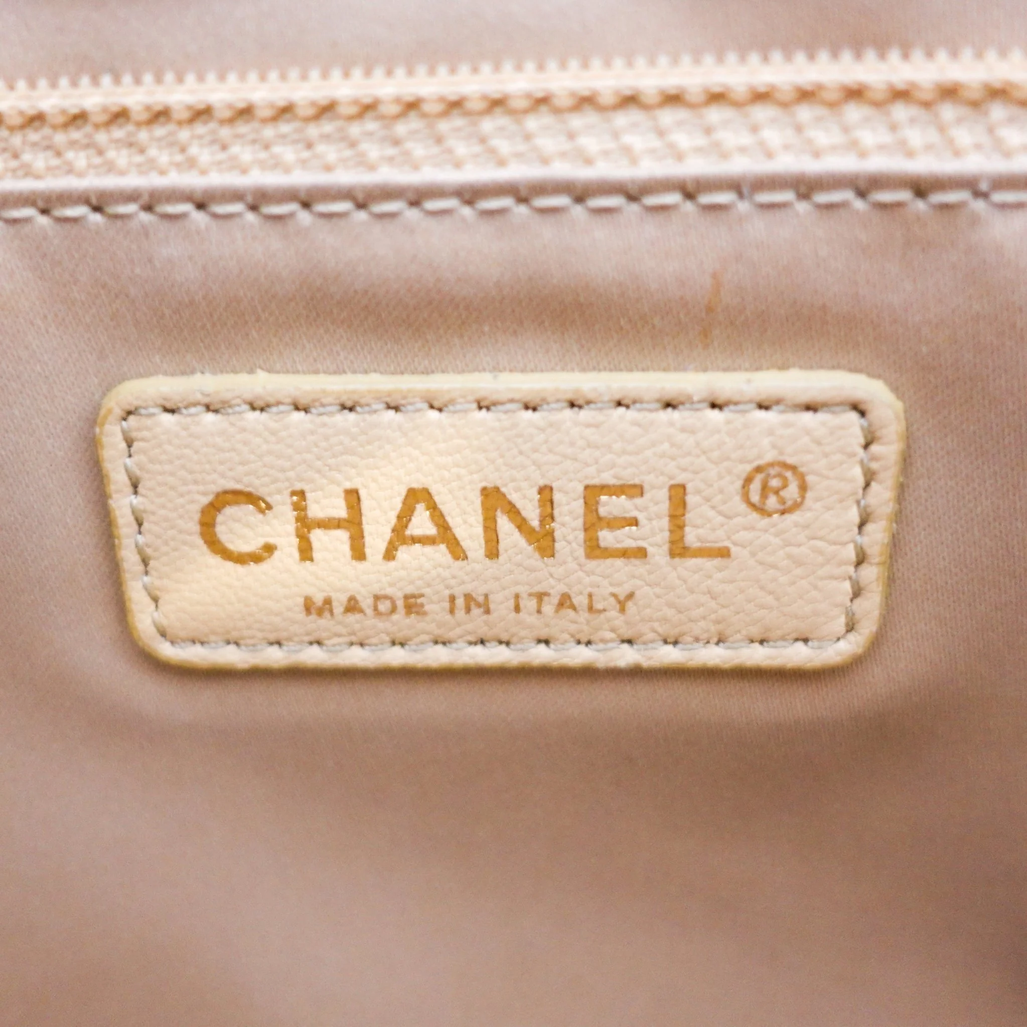 Chanel Grand Quilted Caviar Leather Gold Shopper bag RRP £5.2K | Authentic Preloved - Image 12