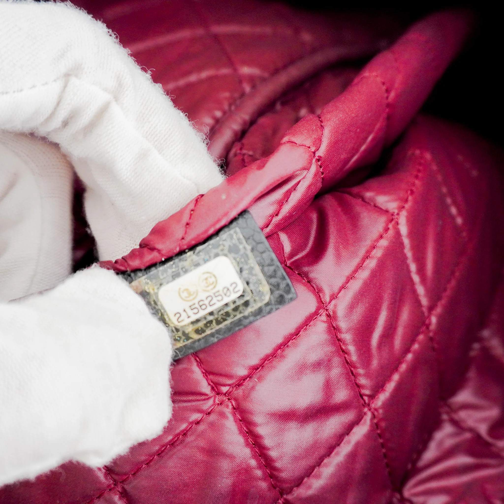 Chanel Large Lambskin Quilted O Case Clutch | Authentic Preloved - Image 9