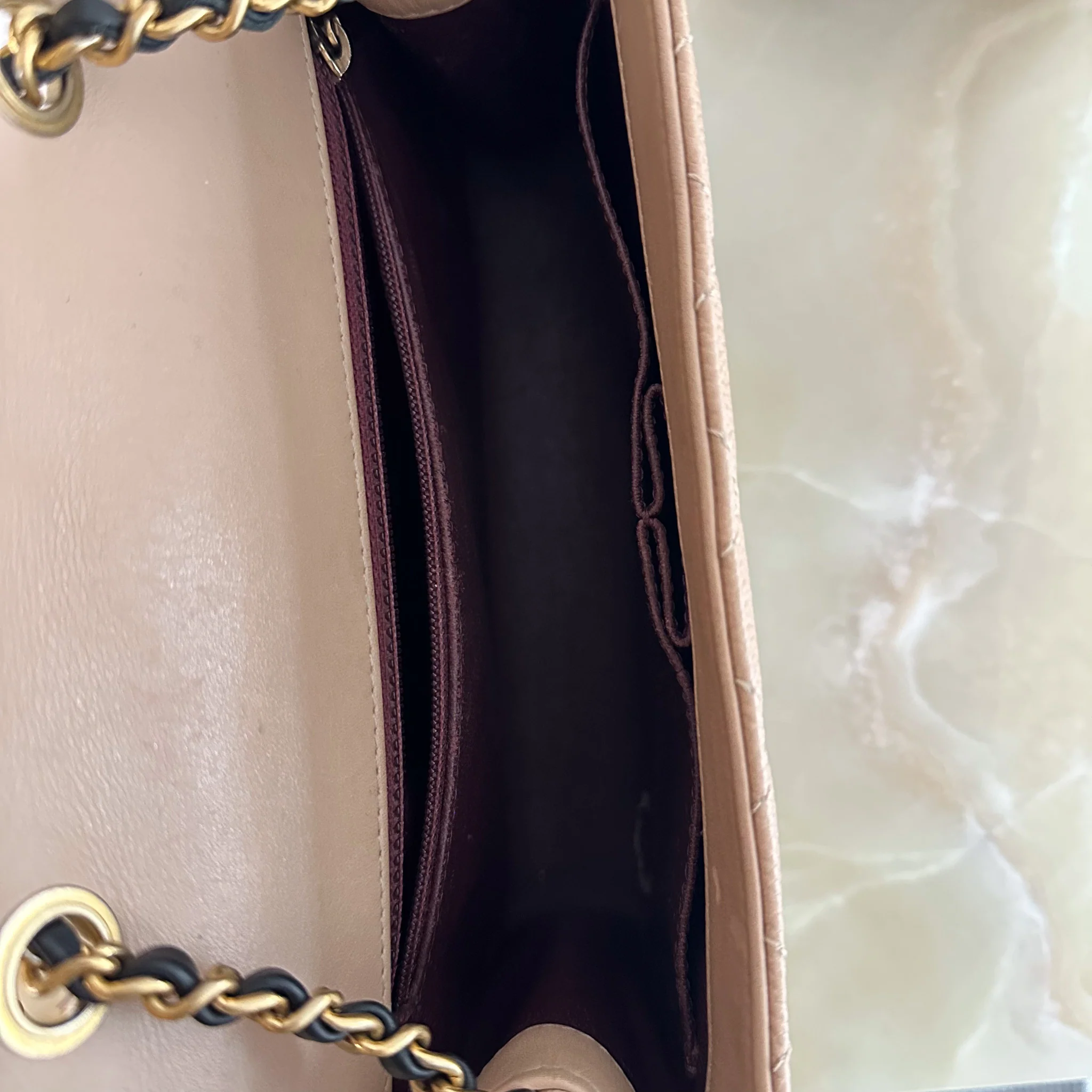 Chanel Small Bicolour Caviar CC Filigree Flap Shoulder Bag RRP £4870 | Authentic Preloved - Image 5