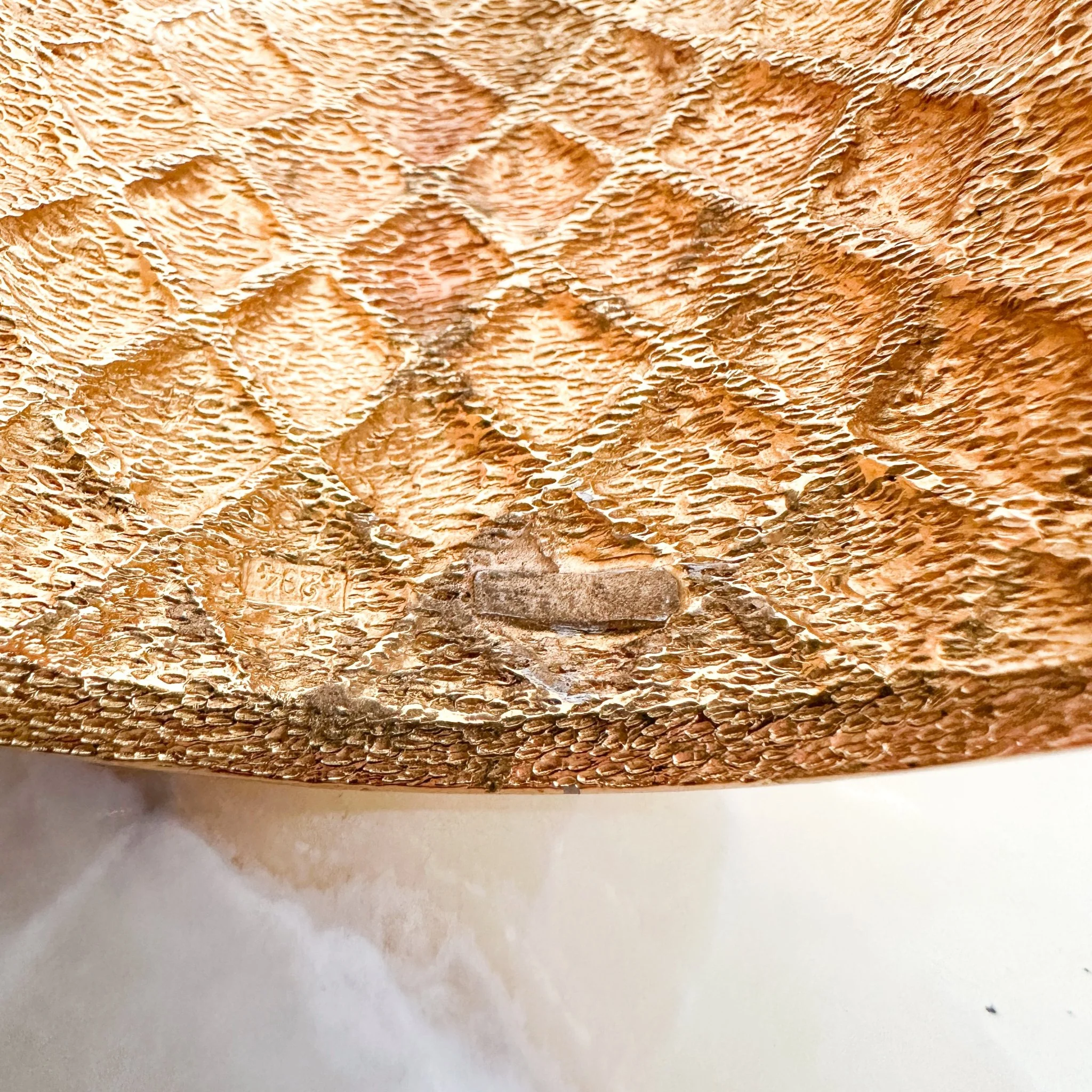 Chanel Vintage Embossed Interwoven Gold Plated Bangle RRP £1800 | Authentic Preloved FINAL SALE - Image 4