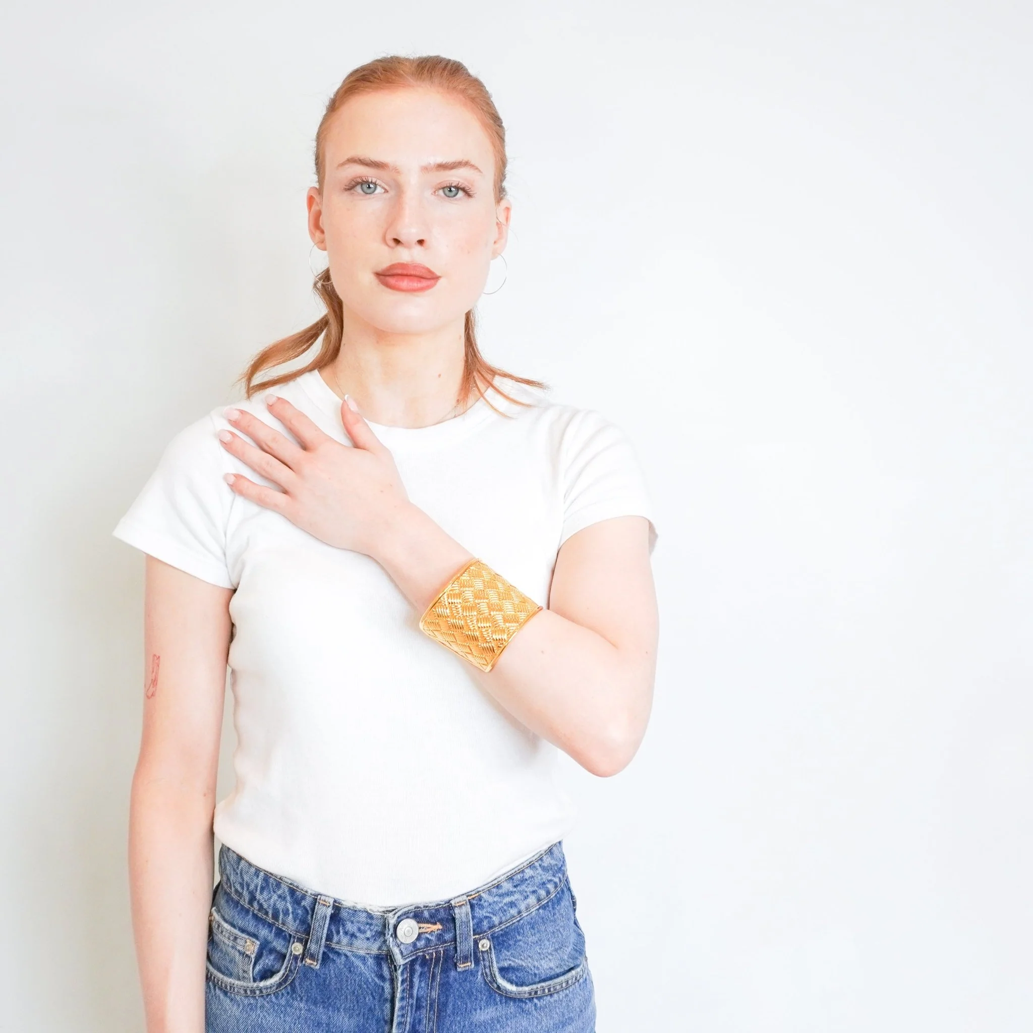 Chanel Vintage Embossed Interwoven Gold Plated Bangle RRP £1800 | Authentic Preloved FINAL SALE - Image 8