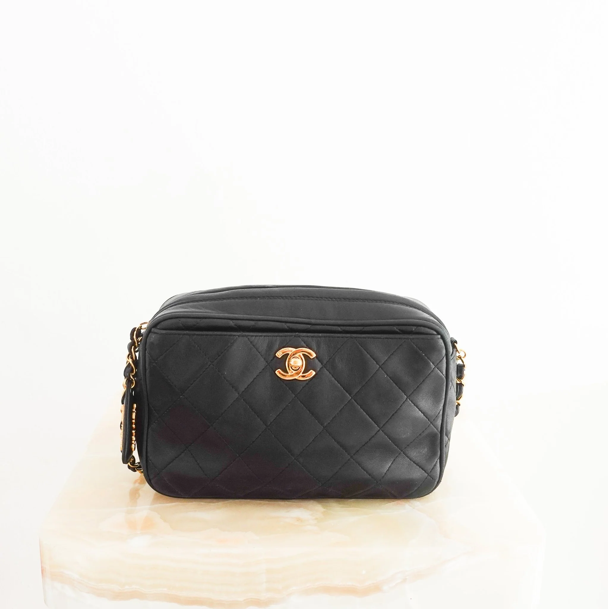 Chanel Vintage Quilted Black Lambskin CC Camera Bag RRP £5,000 | Authentic Preloved - Image 3