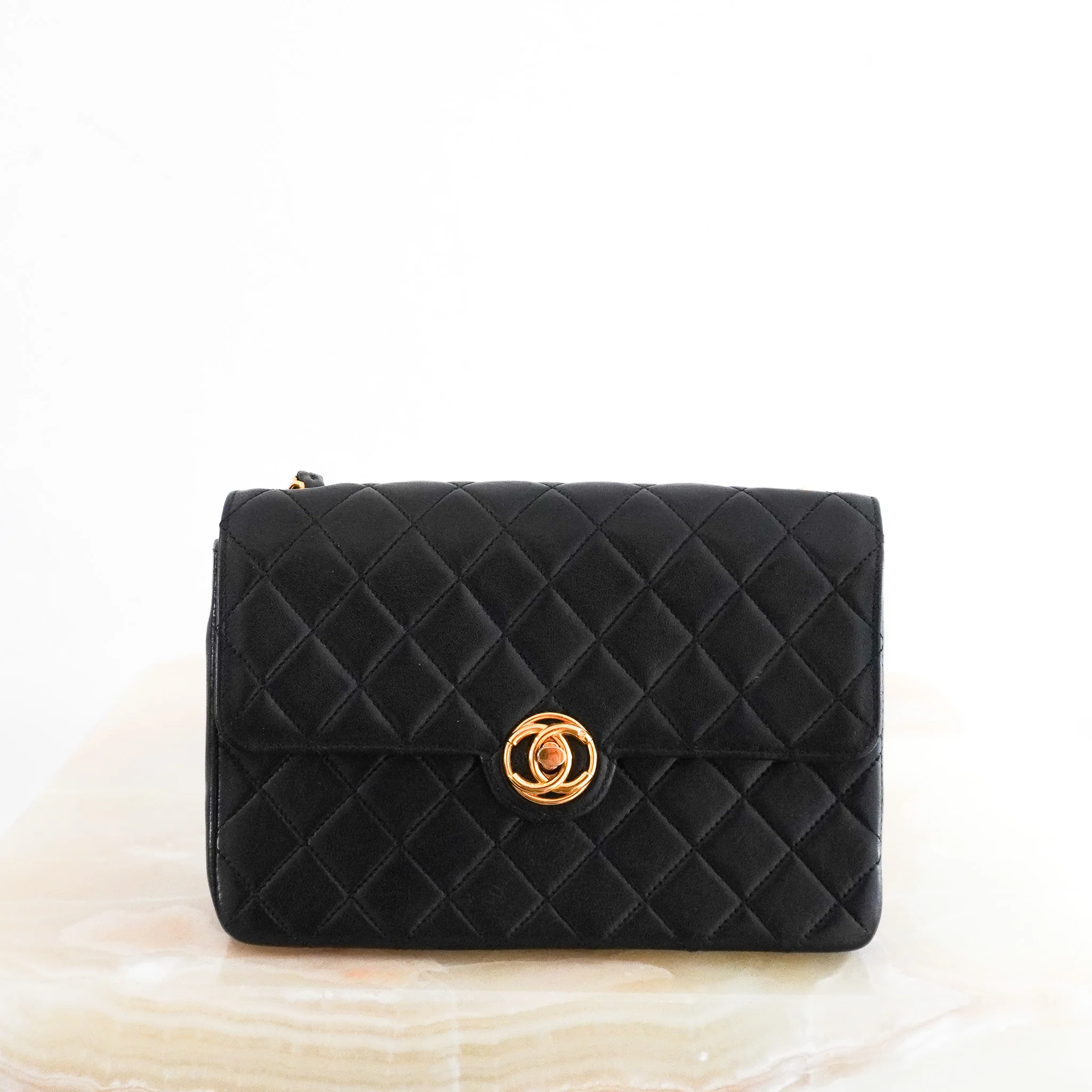 COLLECTOR'S ITEM Chanel Vintage Quilted Lambskin Bag | Authentic Preloved - Image 2