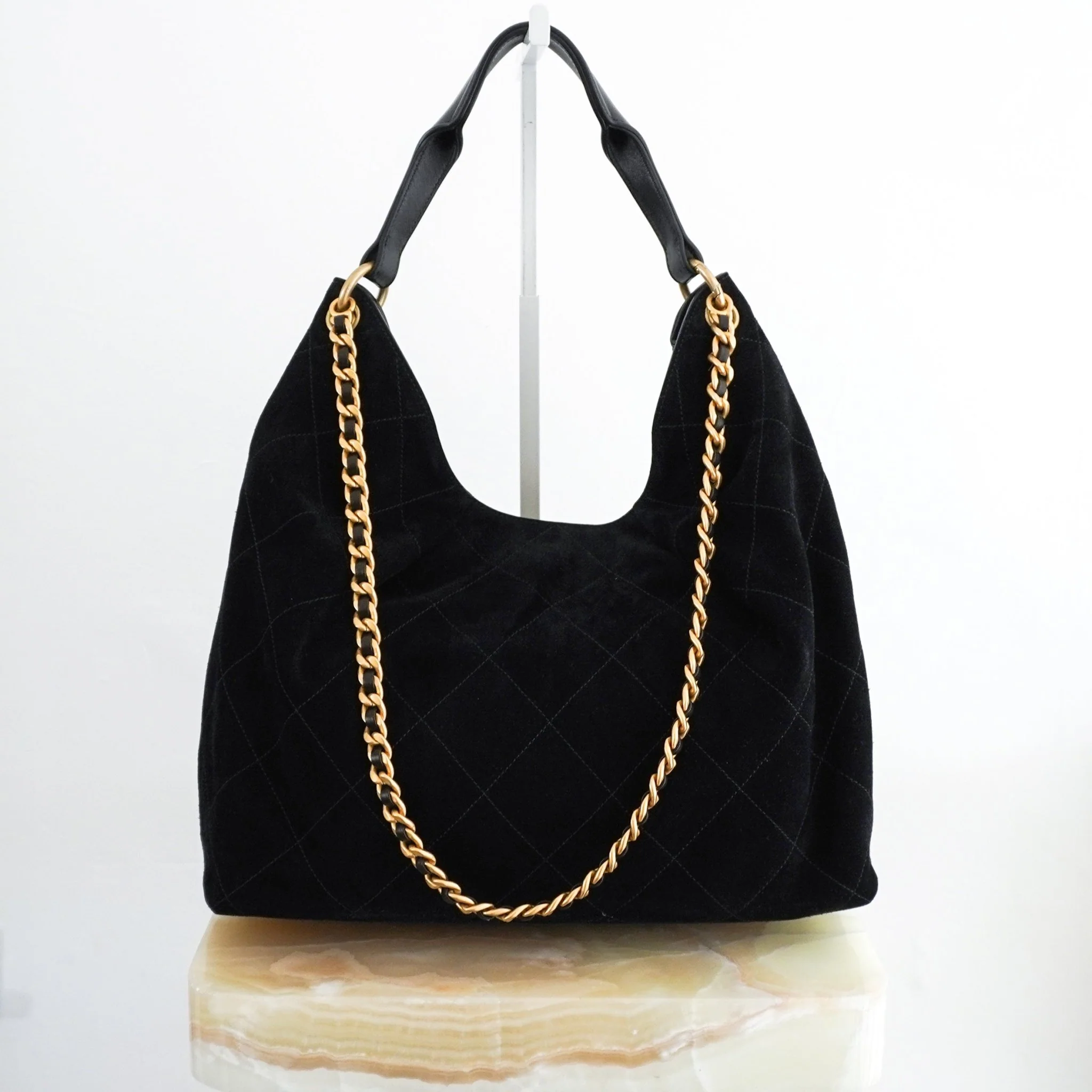 CURRENT SEASON Chanel Maxi Hobo Bag | Authentic Preloved - Image 4