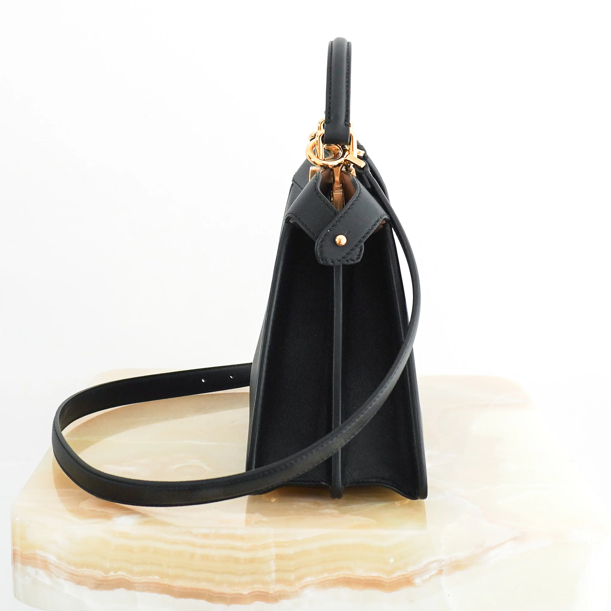 CURRENT SEASON Fendi Peekaboo ISeeU Small Tote Bag in Black RRP £4050 | Authentic Preloved - Image 2