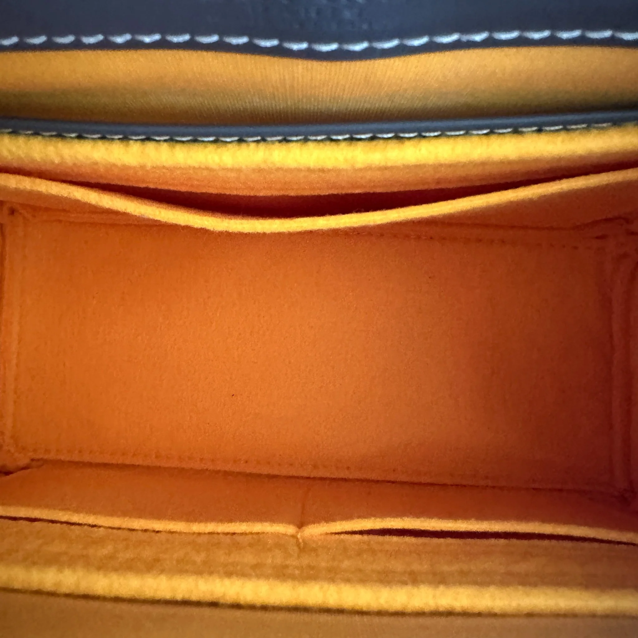 CURRENT SEASON Goyard Saigon Structure PM Bag in Grey RRP £5000 | Authentic Preloved - Image 9