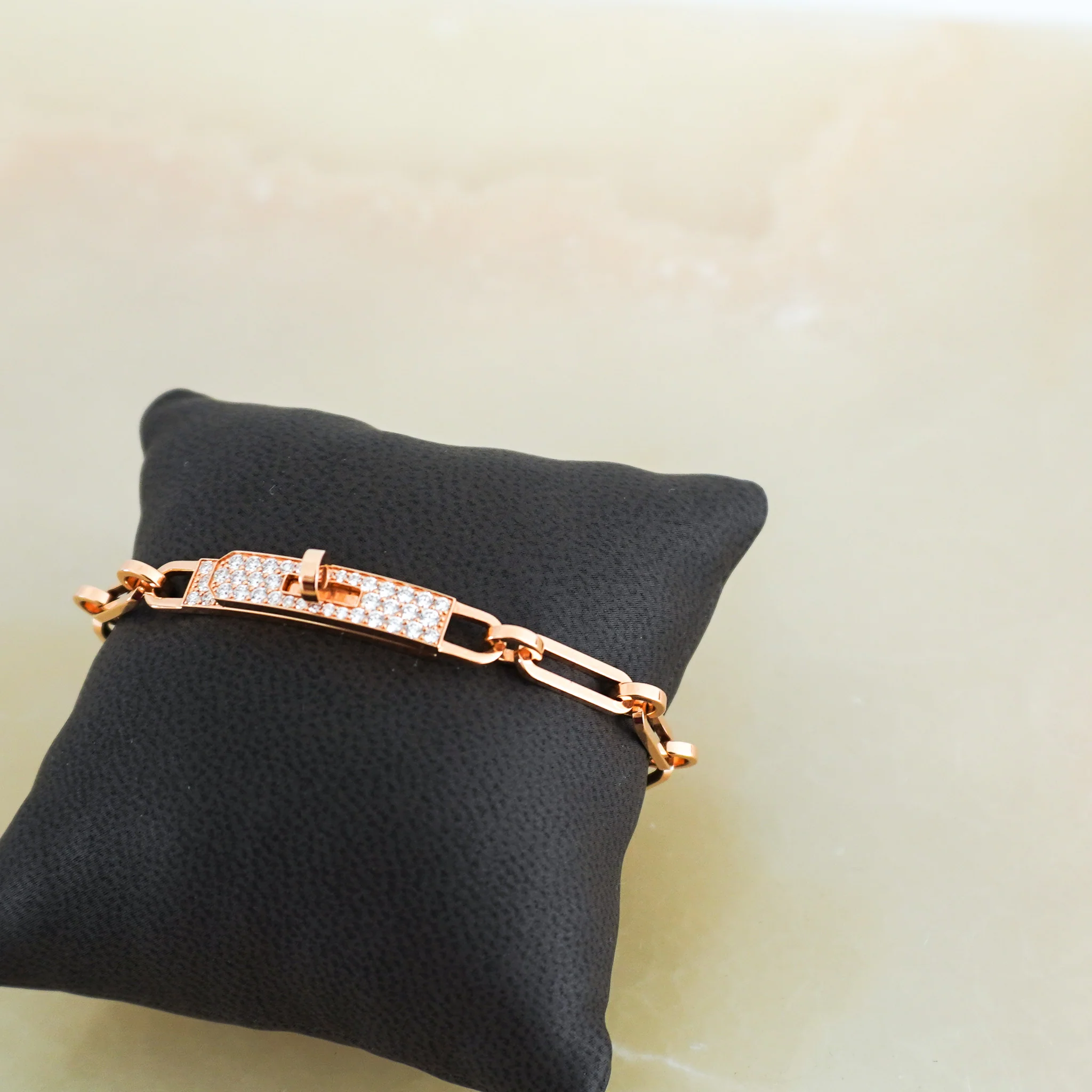 CURRENT SEASON Hermes Kelly Chaine Rose Gold and Diamonds Bracelet RRP £9710 | Authentic Preloved FINAL SALE - Image 8