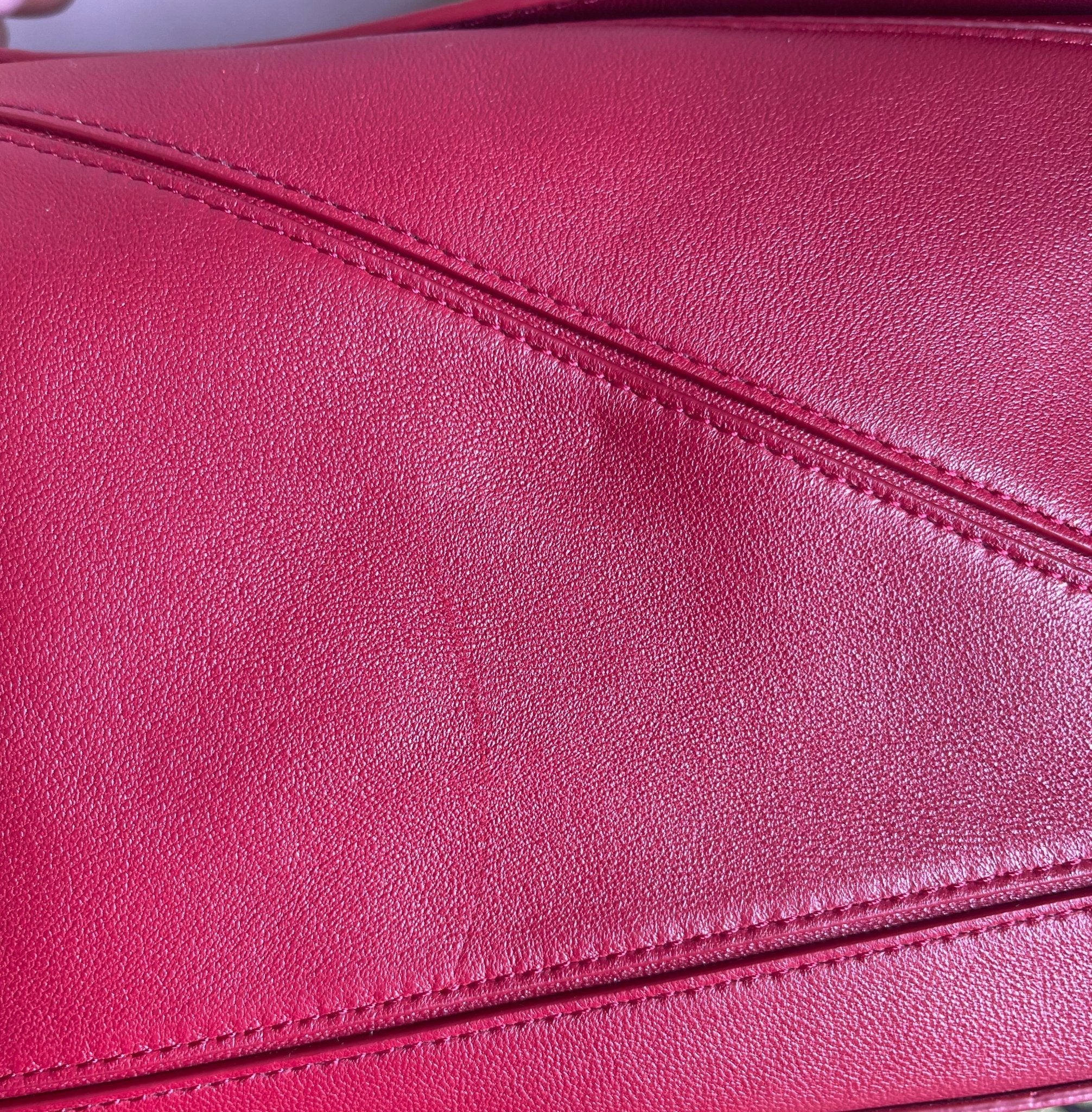 CURRENT SEASON Loewe Small Leather Featherlight Puzzle Top-Handle Bag in Burgundy RRP £3250 | Authentic Preloved - Image 11