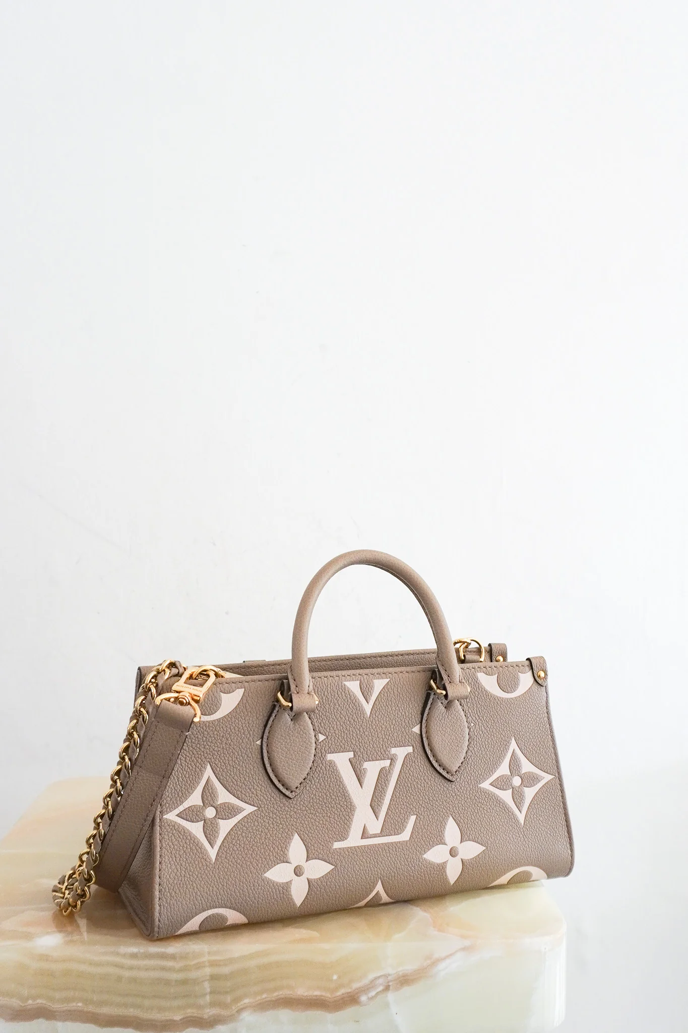 CURRENT SEASON Louis Vuitton OnTheGo East West Bag RRP £2510 | Authentic Preloved