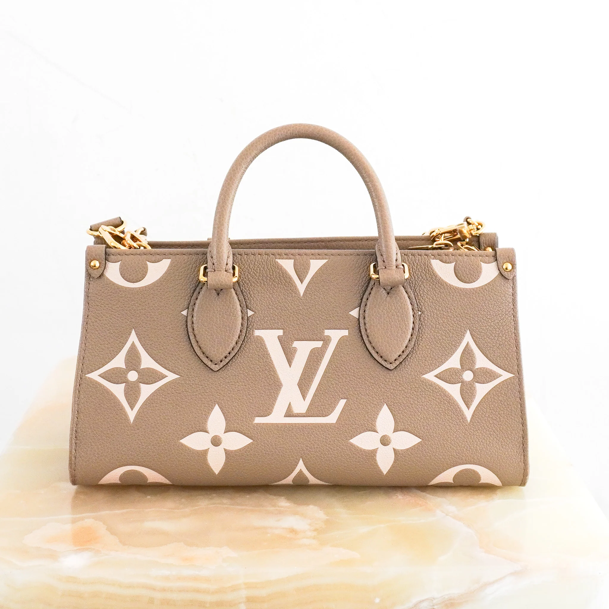 CURRENT SEASON Louis Vuitton OnTheGo East West Bag RRP £2510 | Authentic Preloved - Image 3