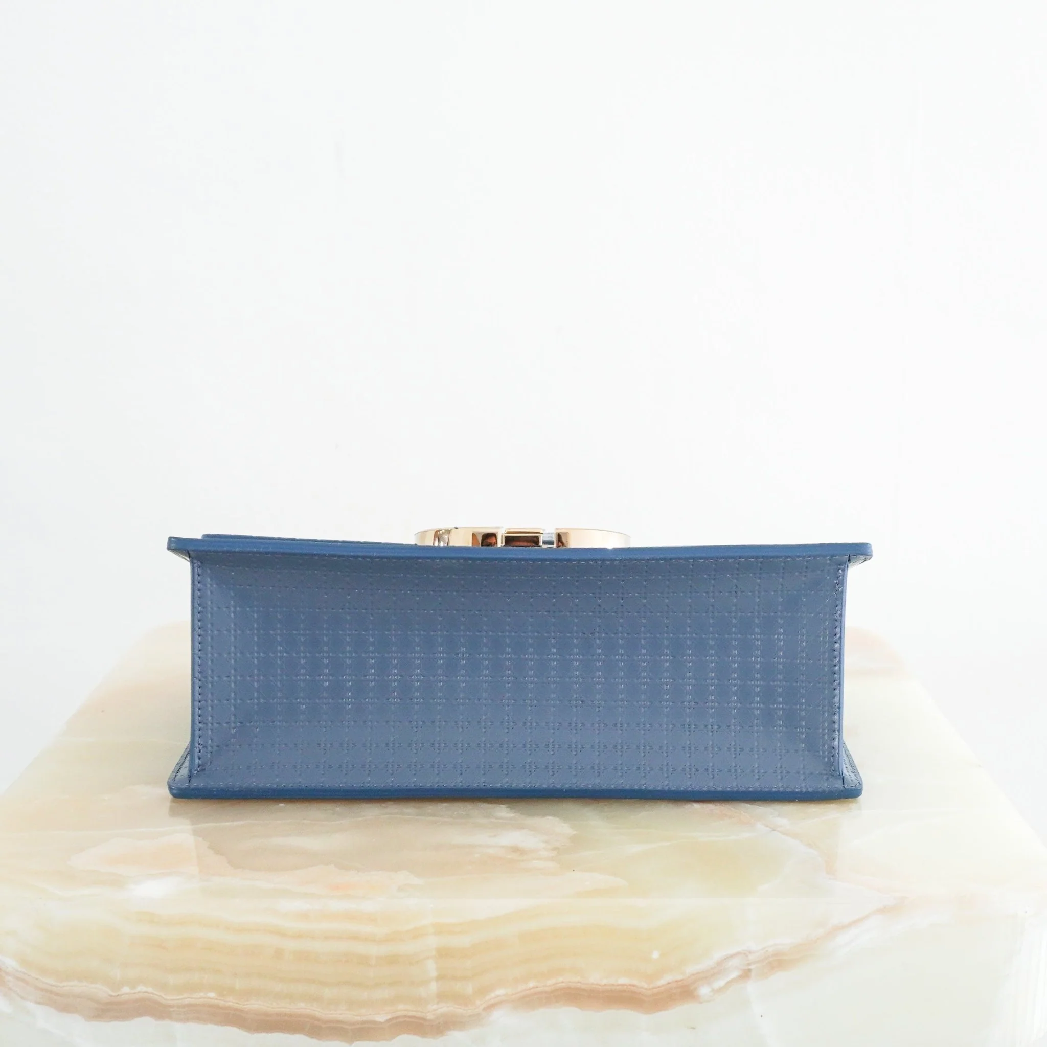 Dior 30 Montaigne Flap Shoulder Bag in Blue RRP £2690 | Authentic Preloved - Image 4