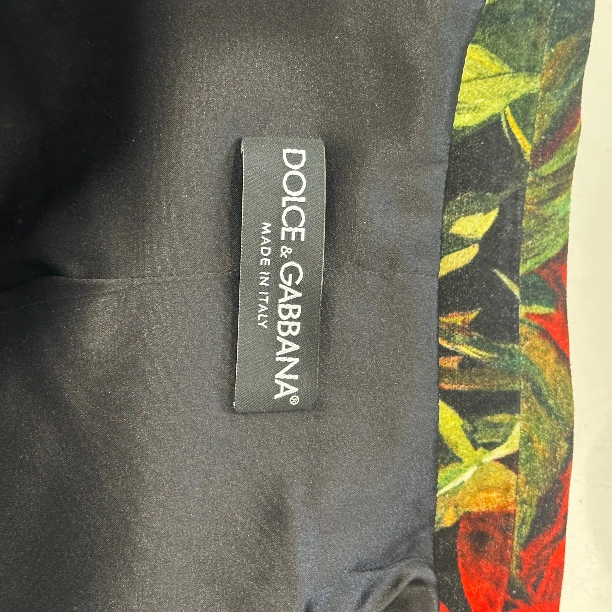 Dolce & Gabbana Velvet Rose Evening Jacket RRP £1500 | Authentic Preloved - Image 4