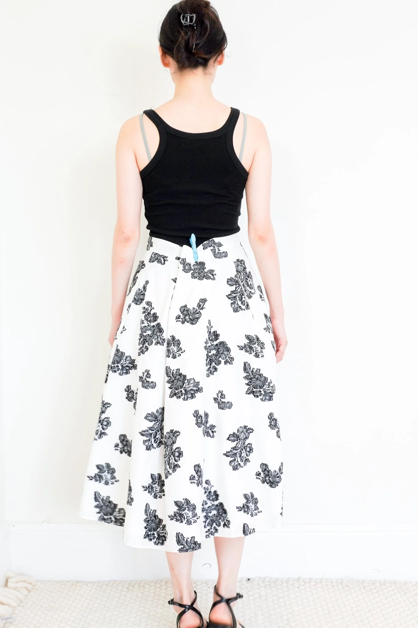 Erdem Black and White Floral Skirt RRP £495 | Authentic Preloved - Image 3