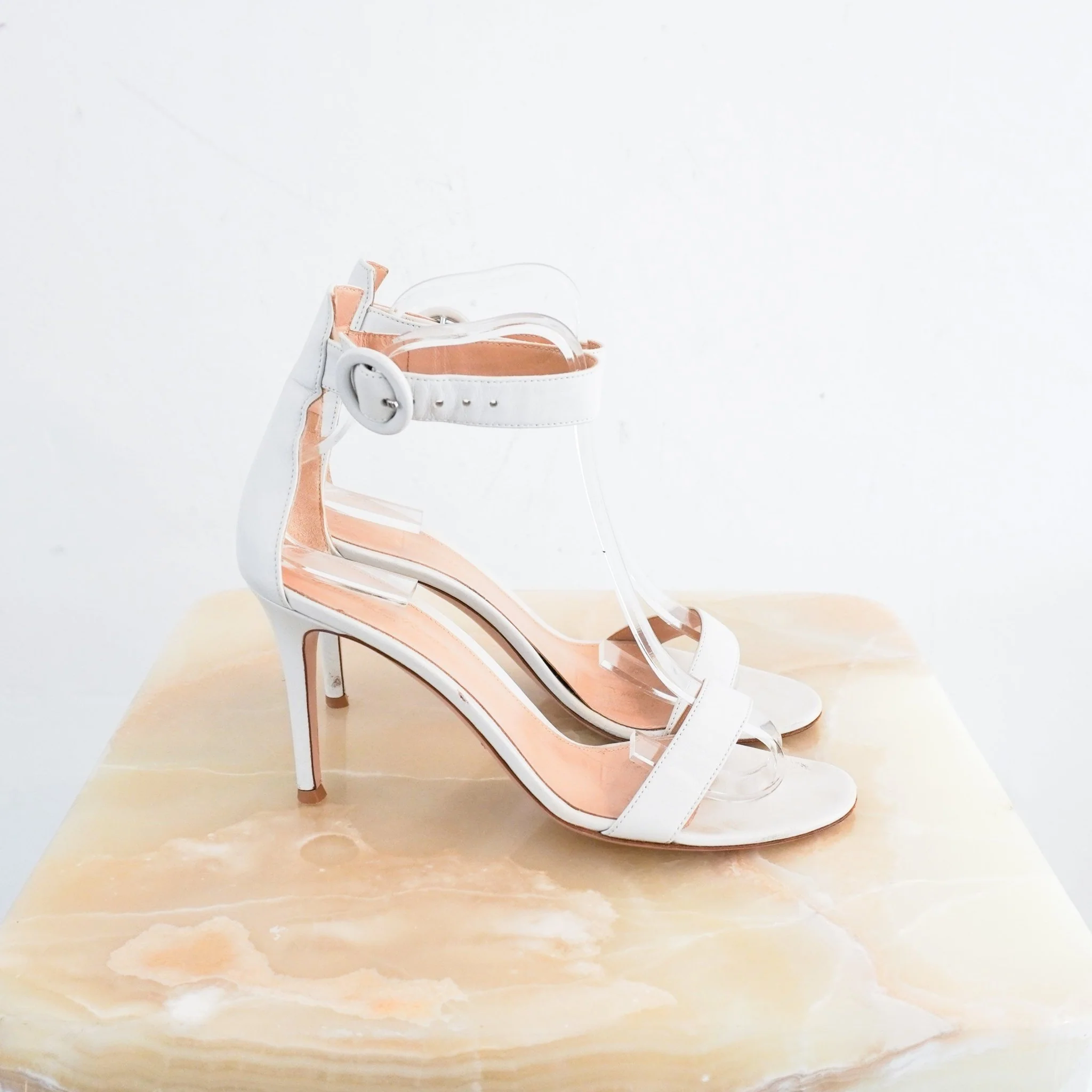 Gianvito Rossi White Portfino Heels RRP £730 | Authentic Preloved - Image 3