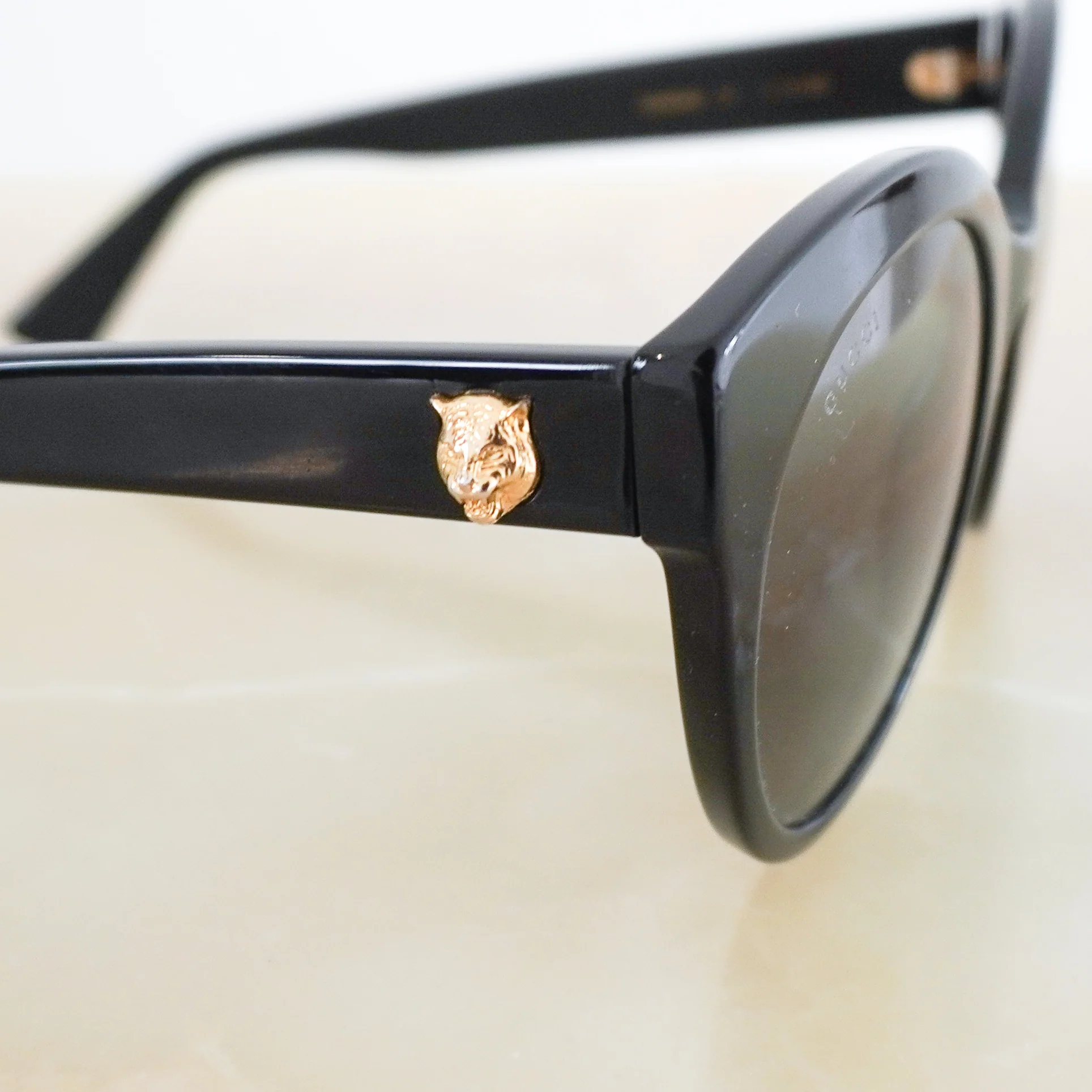 Gucci Black Oversized Sunglasses (RRP £350) | Authentic Preloved FINAL SALE - Image 4
