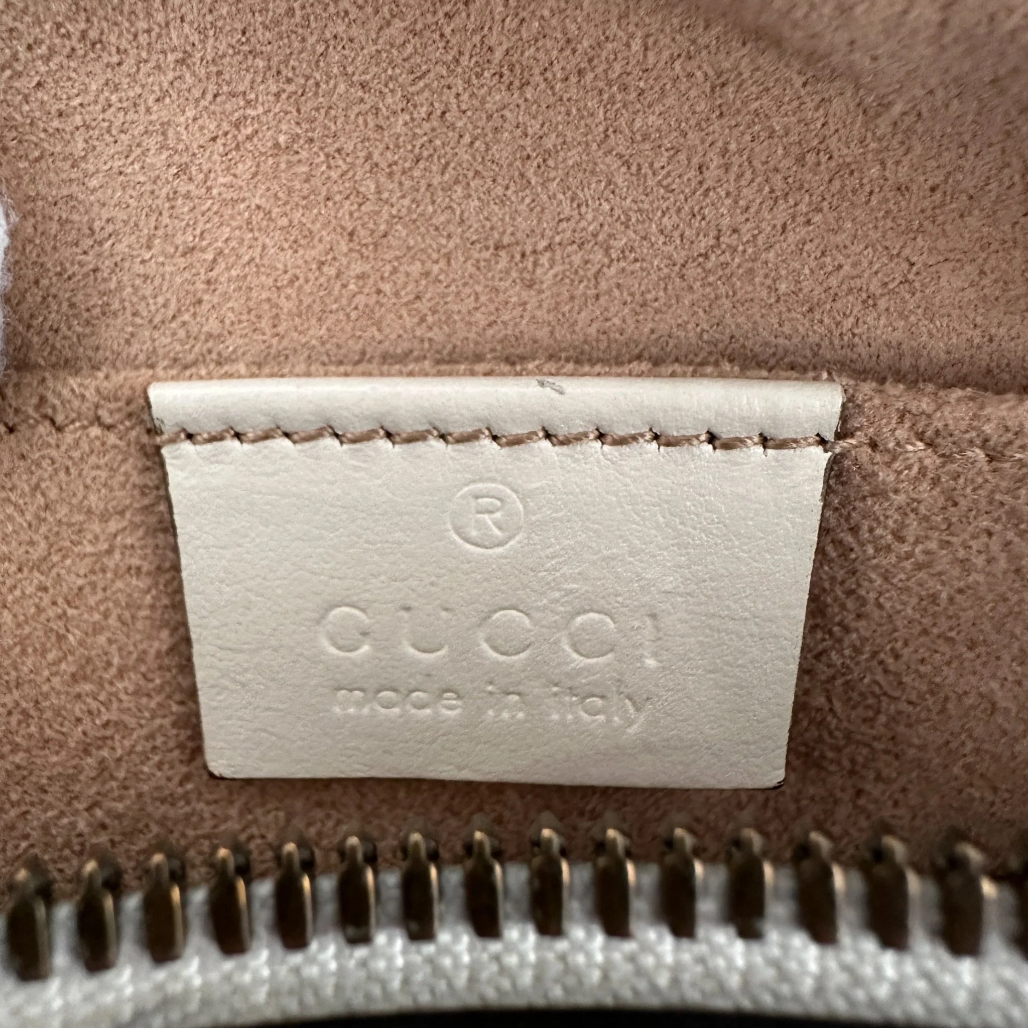 Gucci White Leather Small Camera Bag RRP £1460 | Authentic Preloved - Image 10