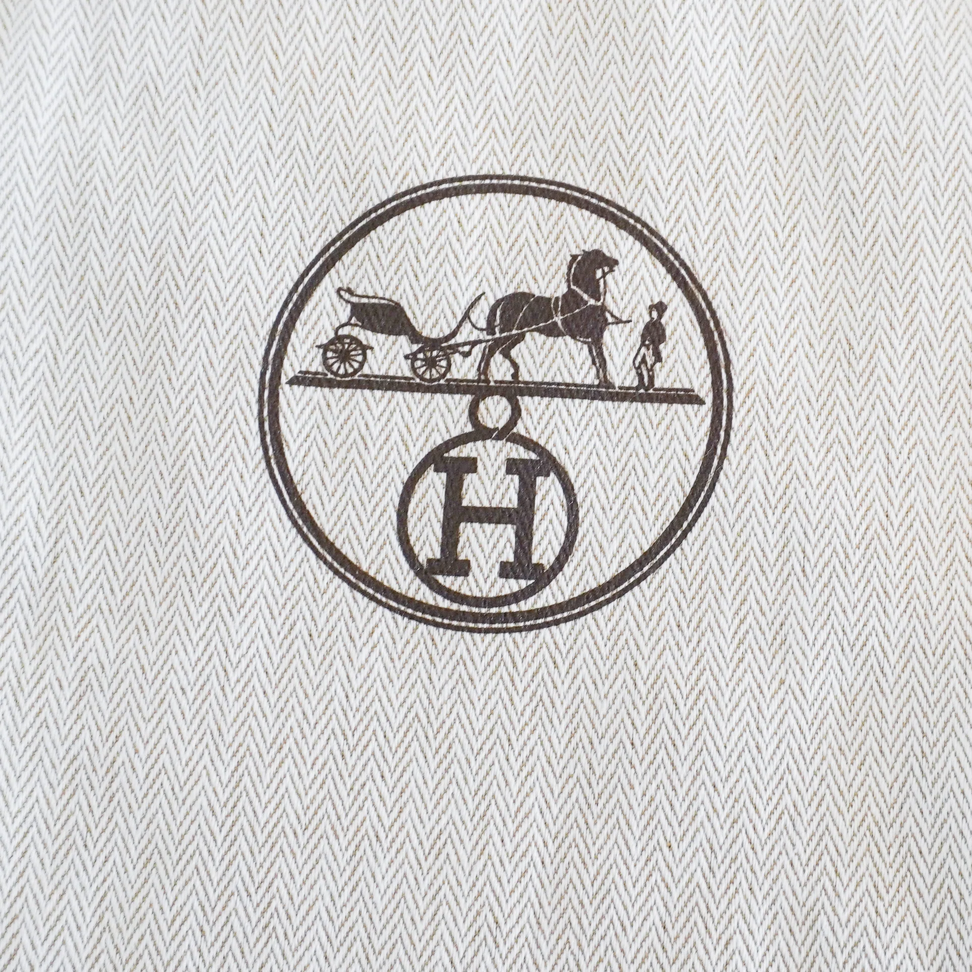 Hermès Blanc Leather Bouncing Sneaker (RRP £890) | Authentic Preloved - Image 10