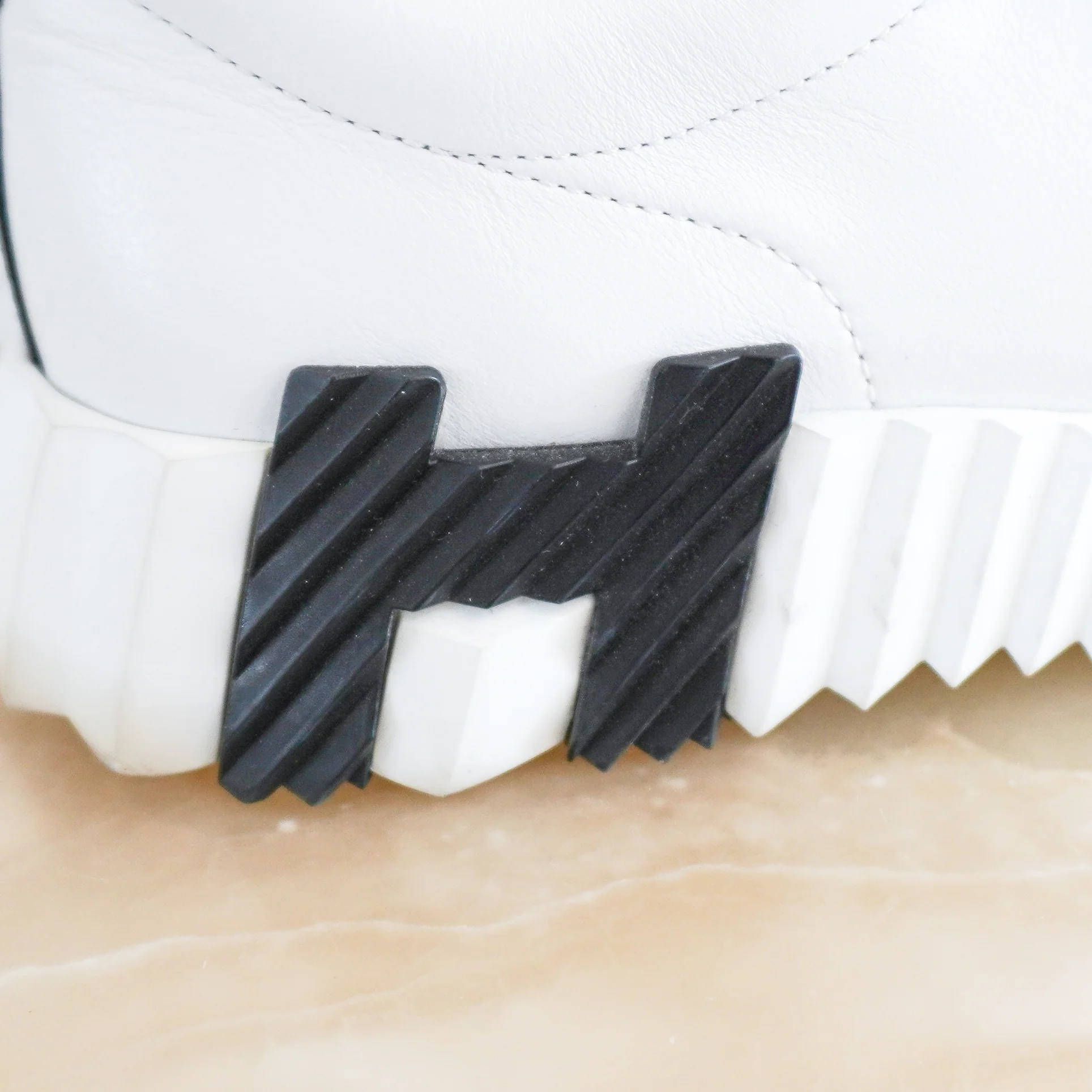 Hermès Blanc Leather Bouncing Sneaker (RRP £890) | Authentic Preloved - Image 7