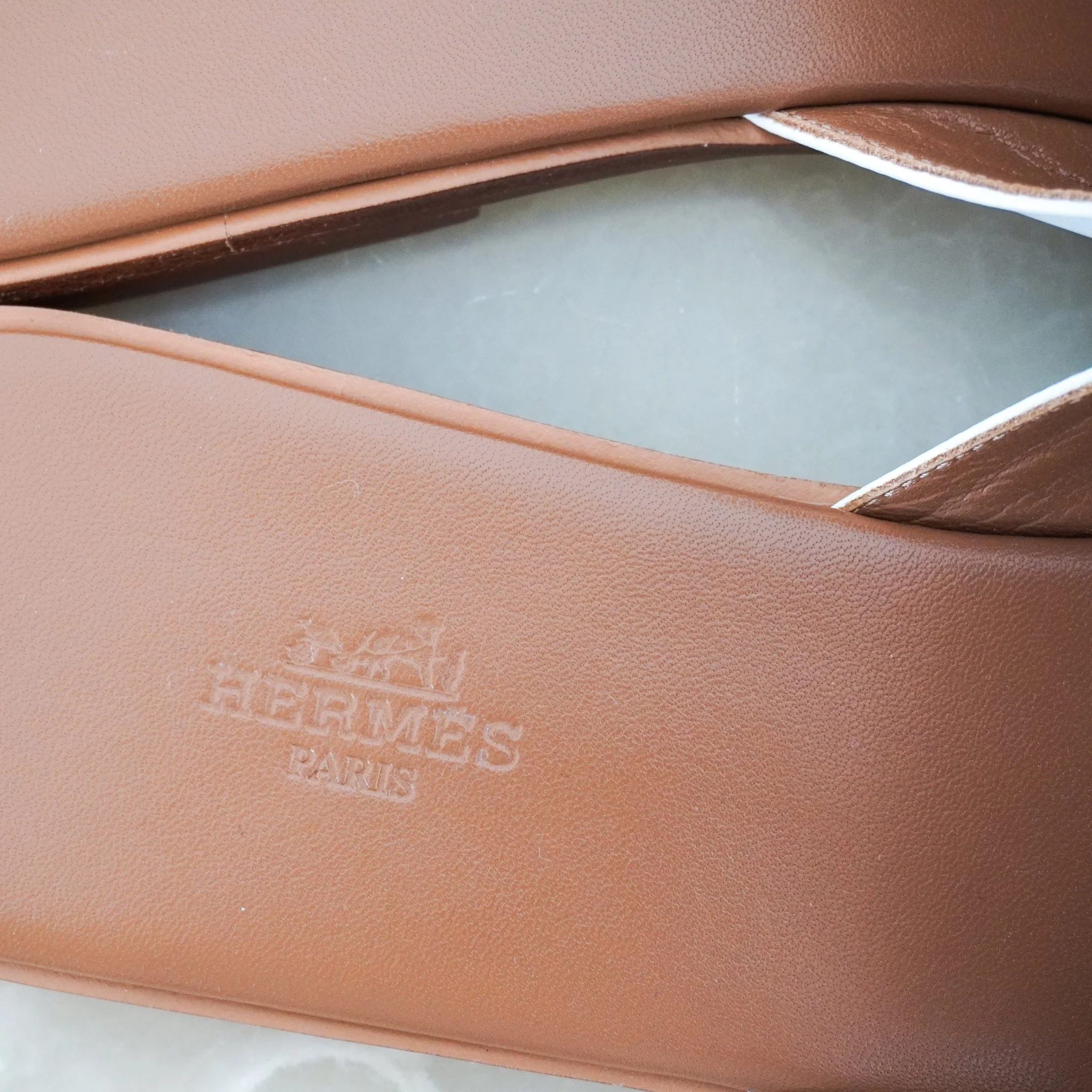 Hermes Auteuil Sandals in White RRP £1000 | Authentic Preloved - Image 5