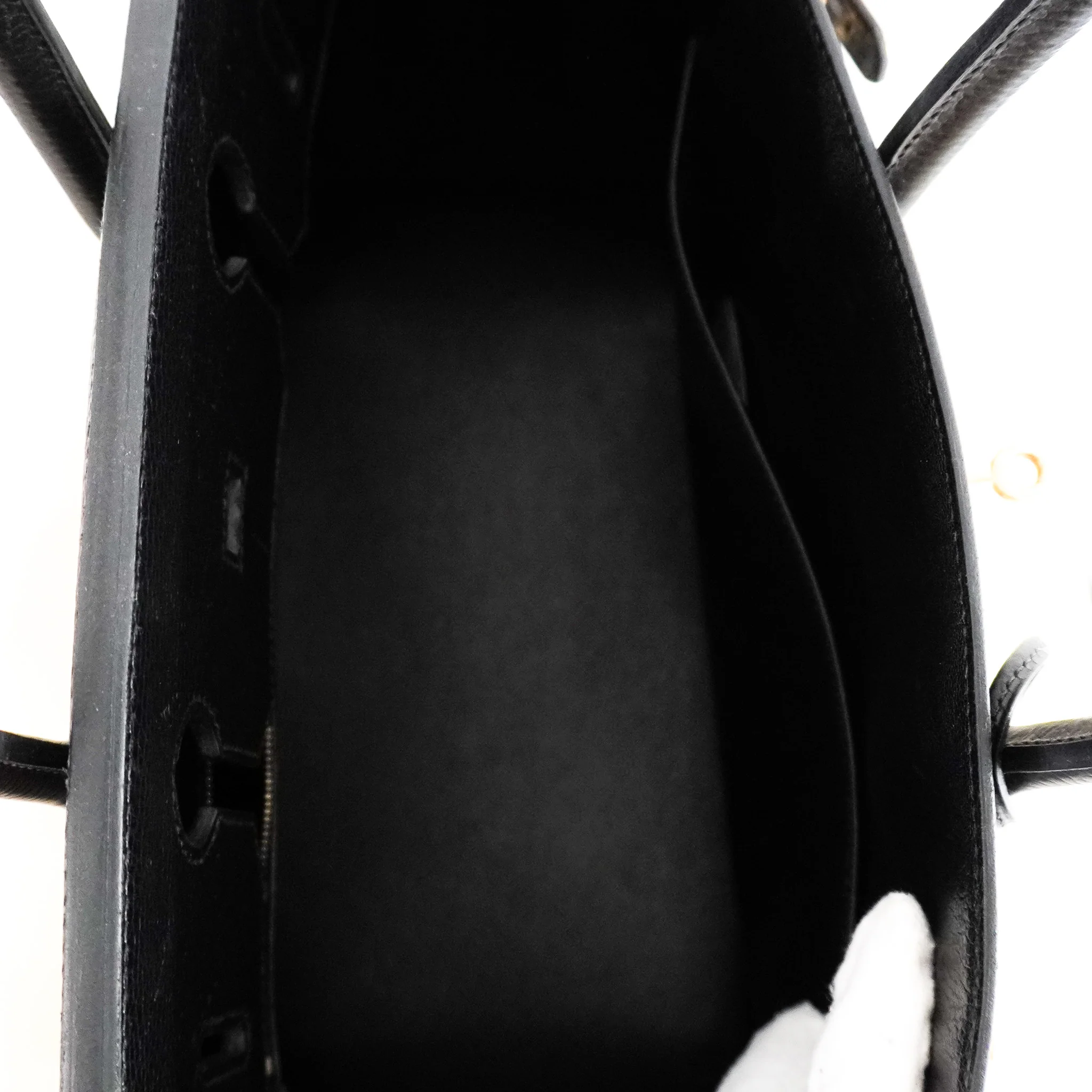 Hérmes Birkin 35 En Cuir Ardennes Noir Retourne with Gold Hardware | Authentic Preloved - Image 8