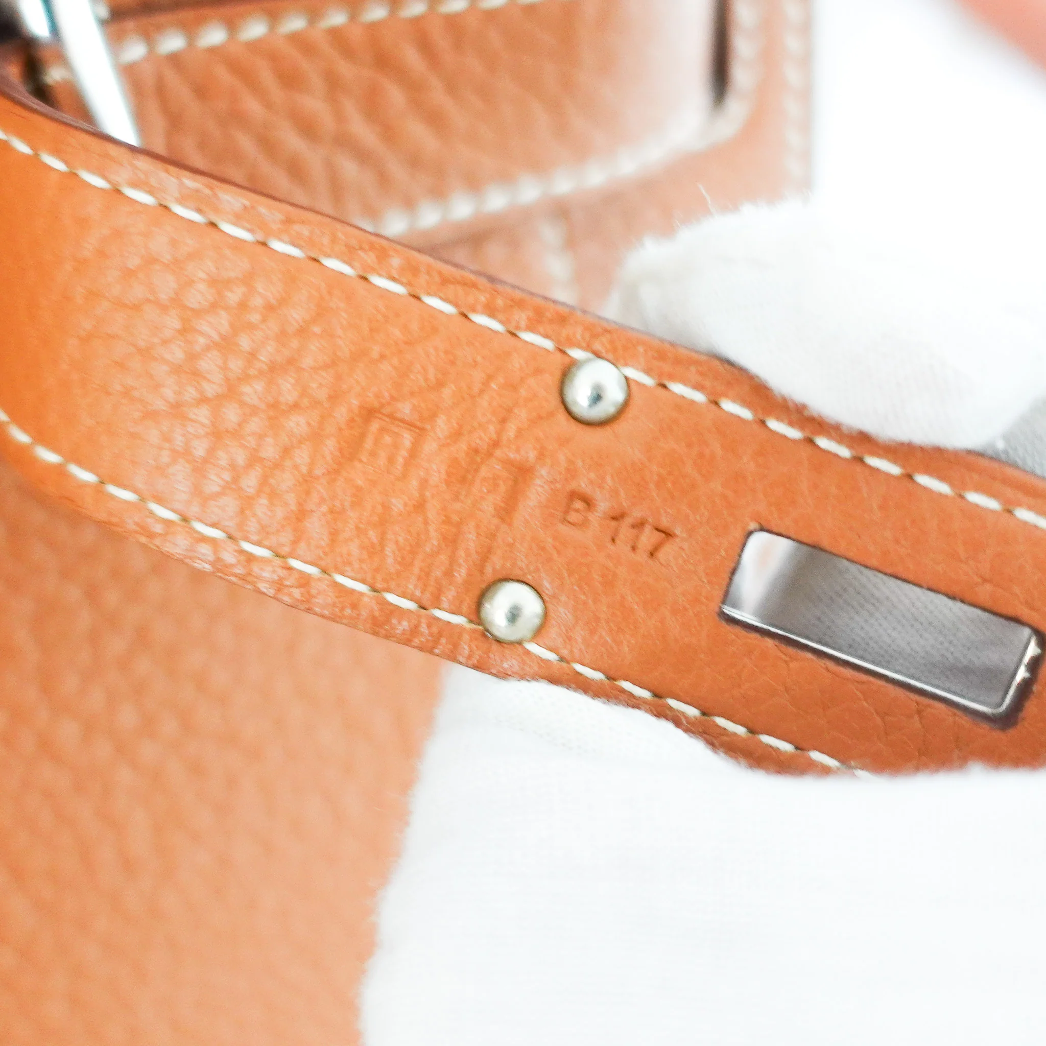 Hermès Jypsiere 28 Gold Togo Bag RRP £7450 | Authentic Preloved - Image 4