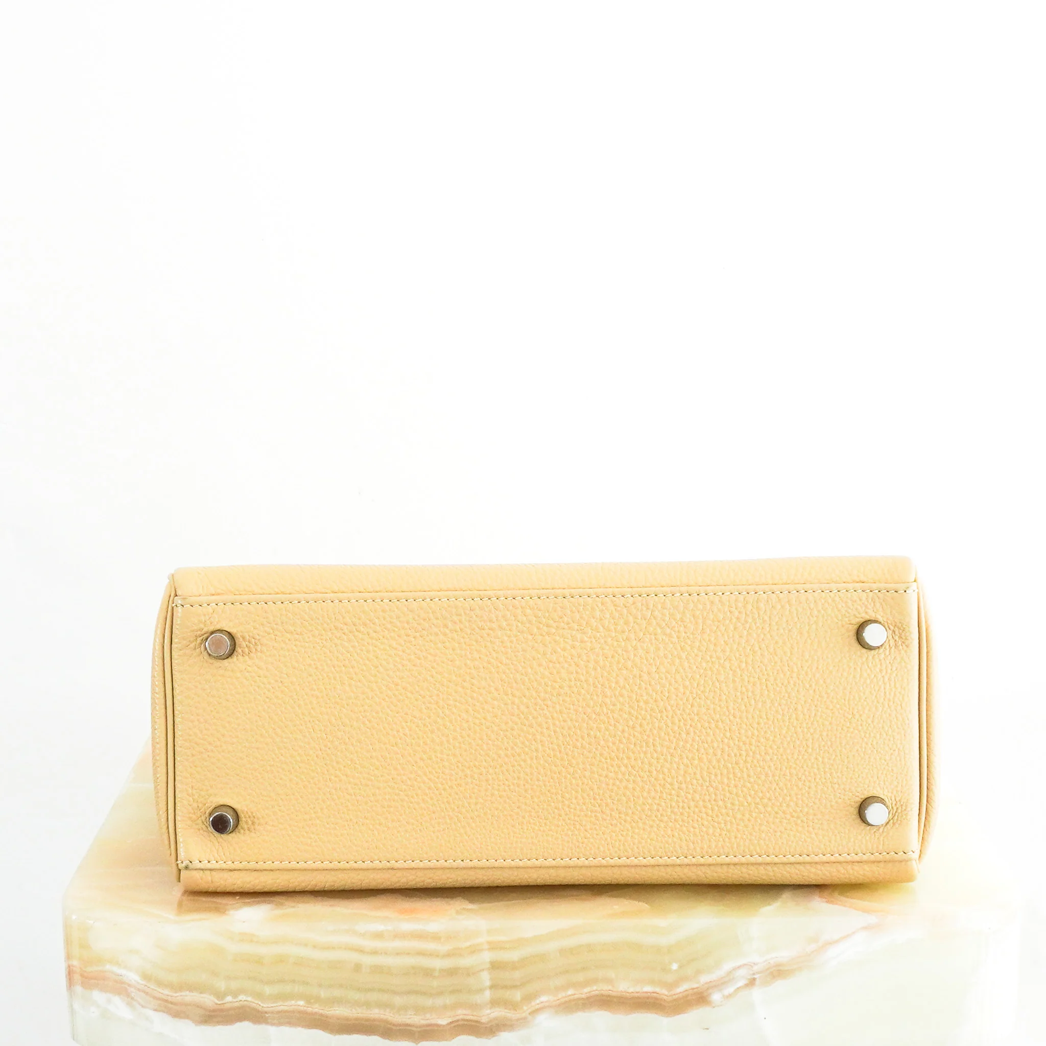 Hermès Kelly 28 Parchemin Togo Retourne Palladium Hardware | Authentic Preloved - Image 5