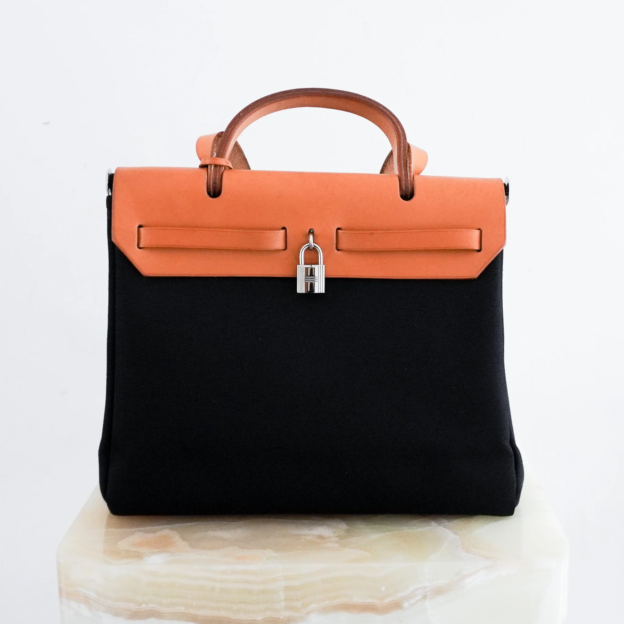 Hermès Noir 30 Canvas 2 Way Herbag RRP £2300 | Authentic Preloved - Image 3