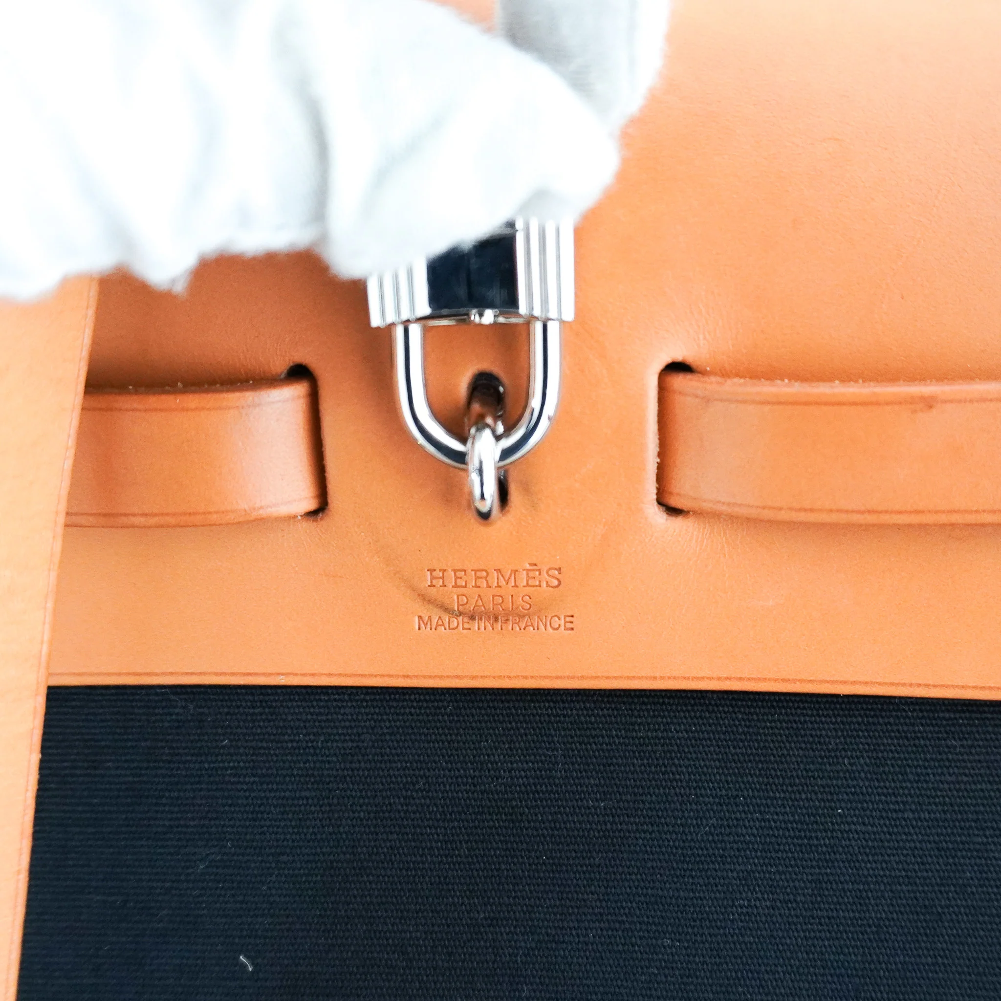 Hermès Noir 30 Canvas 2 Way Herbag RRP £2300 | Authentic Preloved - Image 8