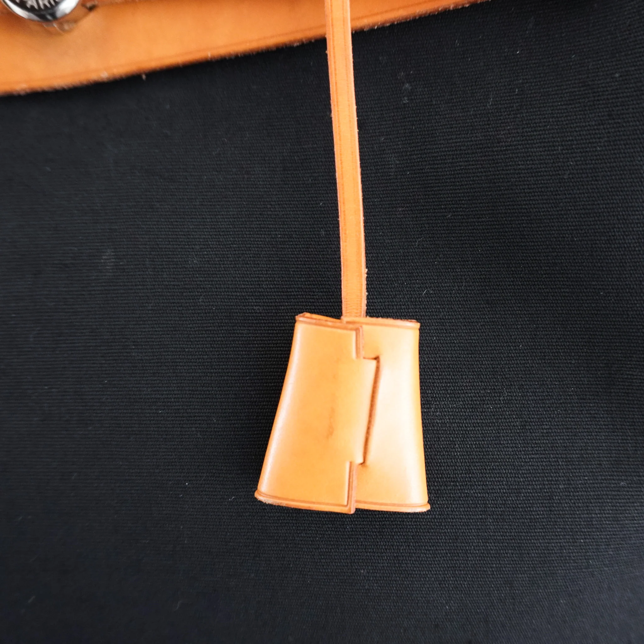 Hermès Noir 30 Canvas 2 Way Herbag RRP £2300 | Authentic Preloved - Image 9