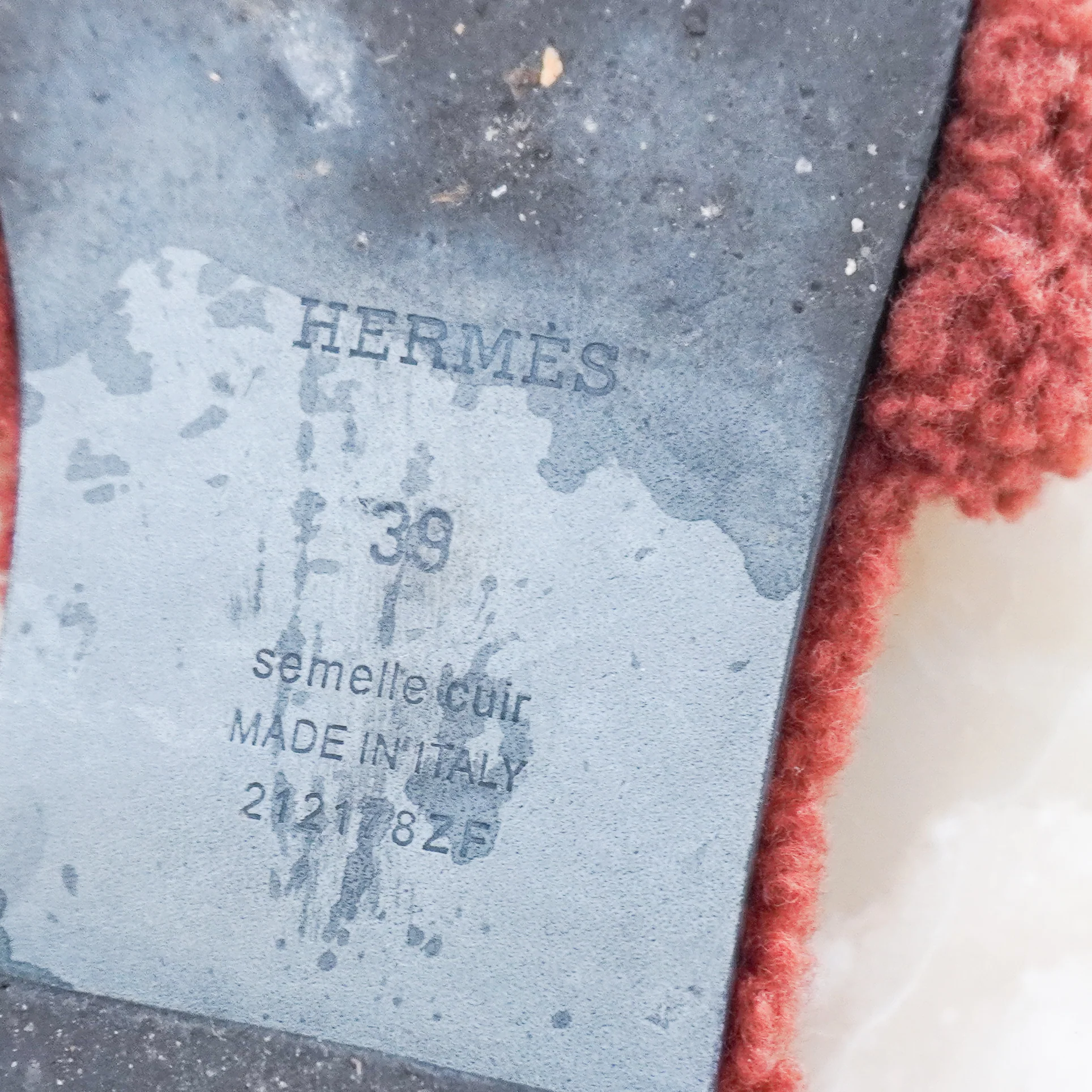 Hermès Oran Brown Shearling Sandals (RRP £1000) | Authentic Preloved - Image 5