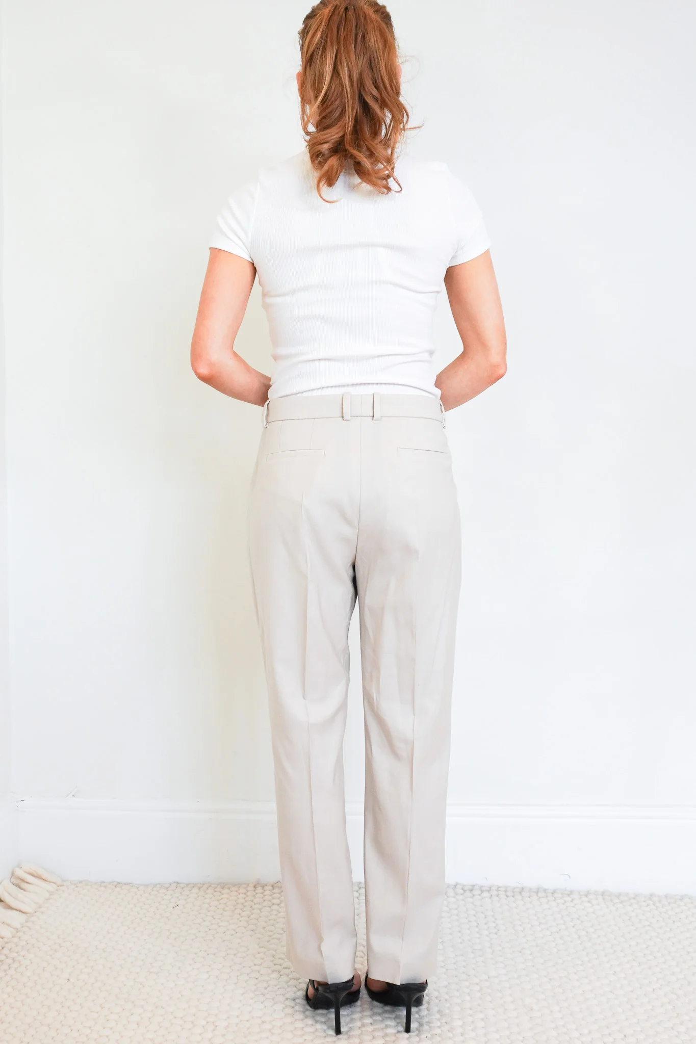 Joseph Cream Coleman Cropped Wool Trousers RRP £300 | Authentic Preloved - Image 3