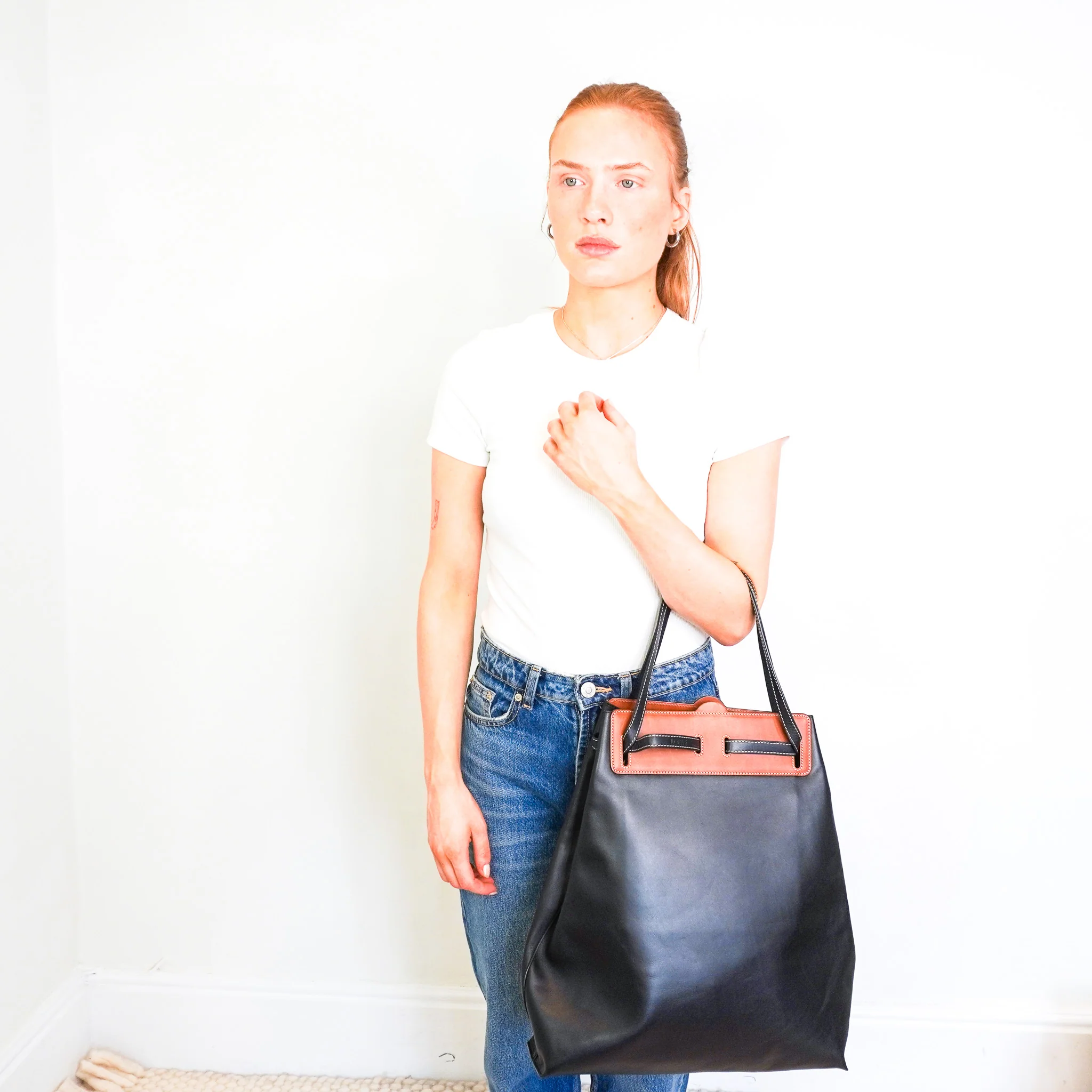 Loewe Lazo Shoulder Bag in Black RRP £1600 | Authentic Preloved - Image 11